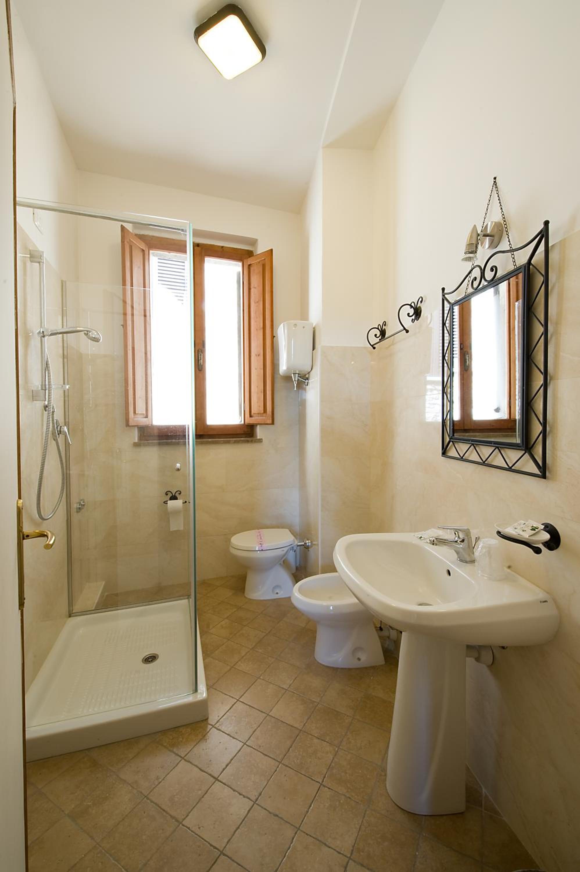 Triple Room - Photo 4
