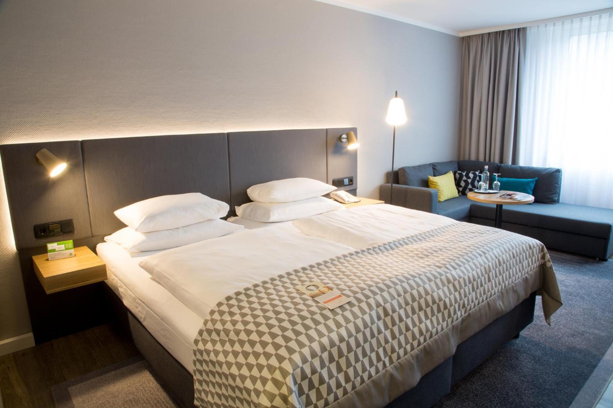 Standard Twin Room - Photo 7