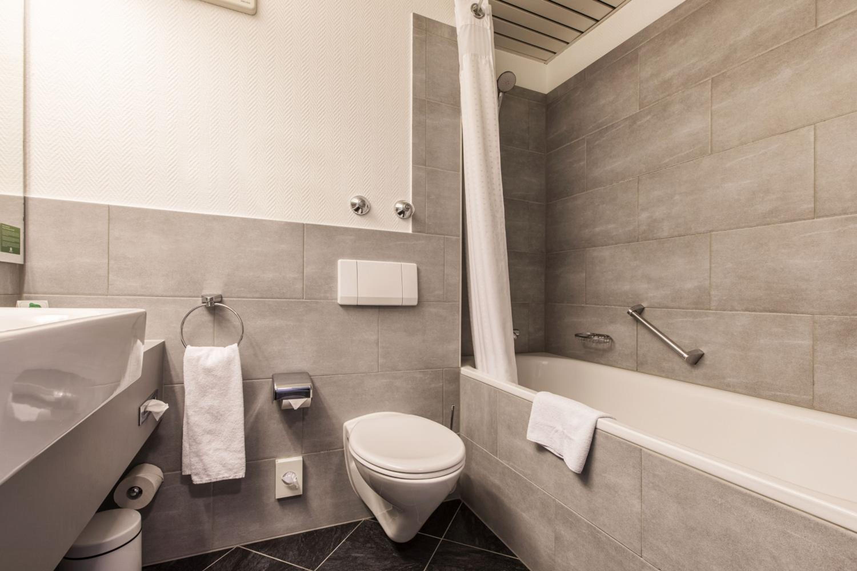 Deluxe Room - Photo 2