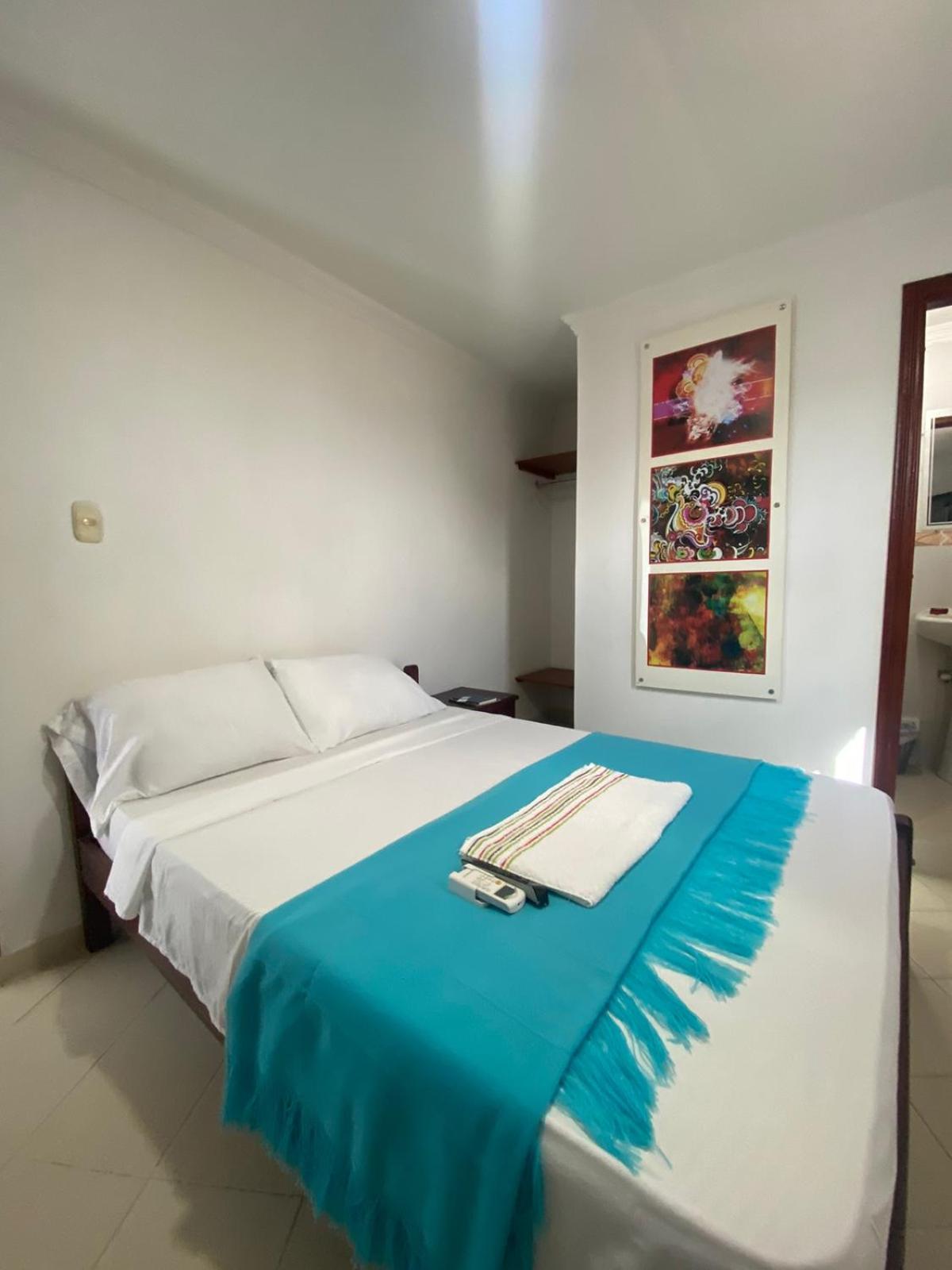 Queen Room photo 1