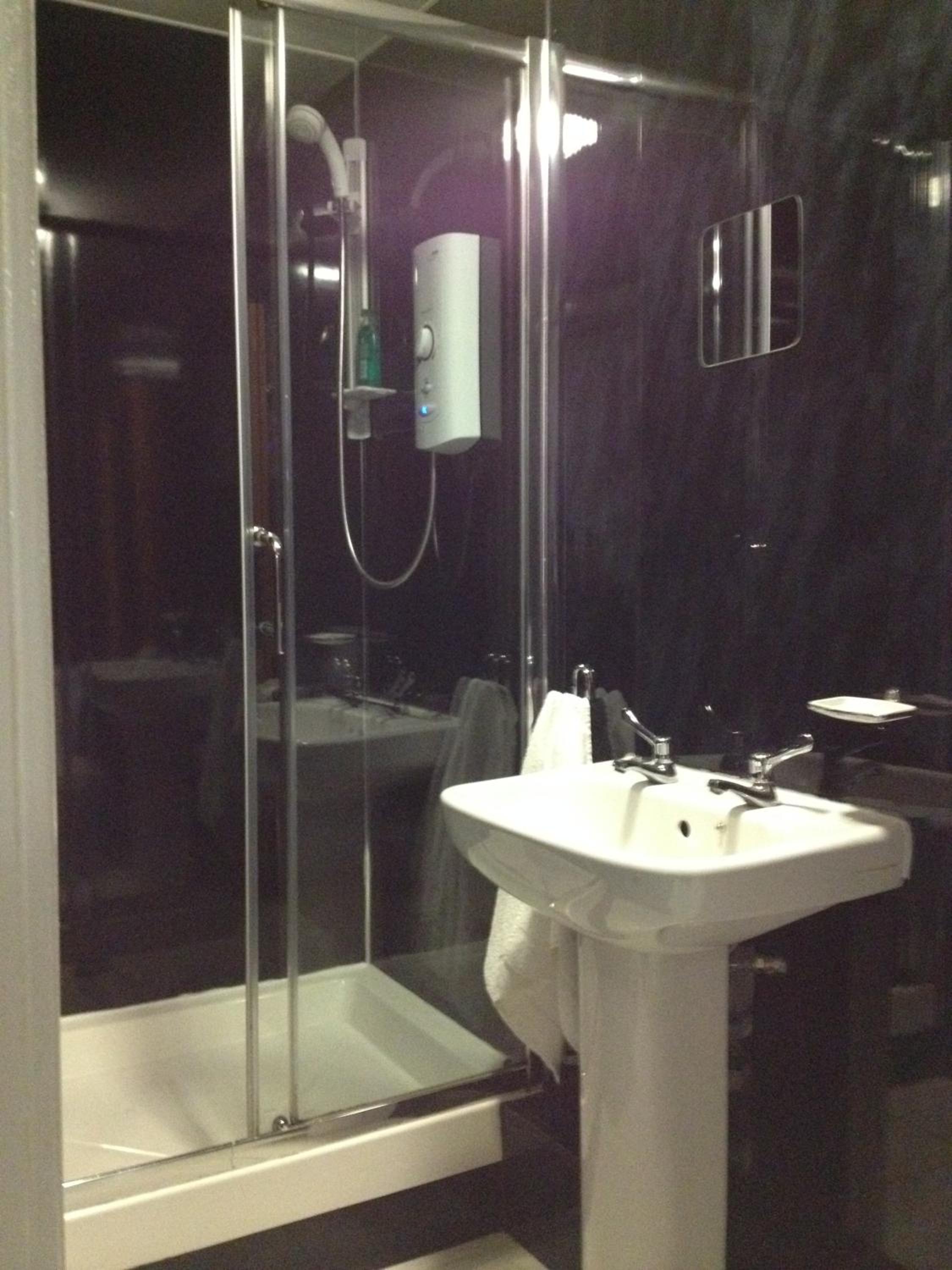 Double Room En-Suite - Photo 5
