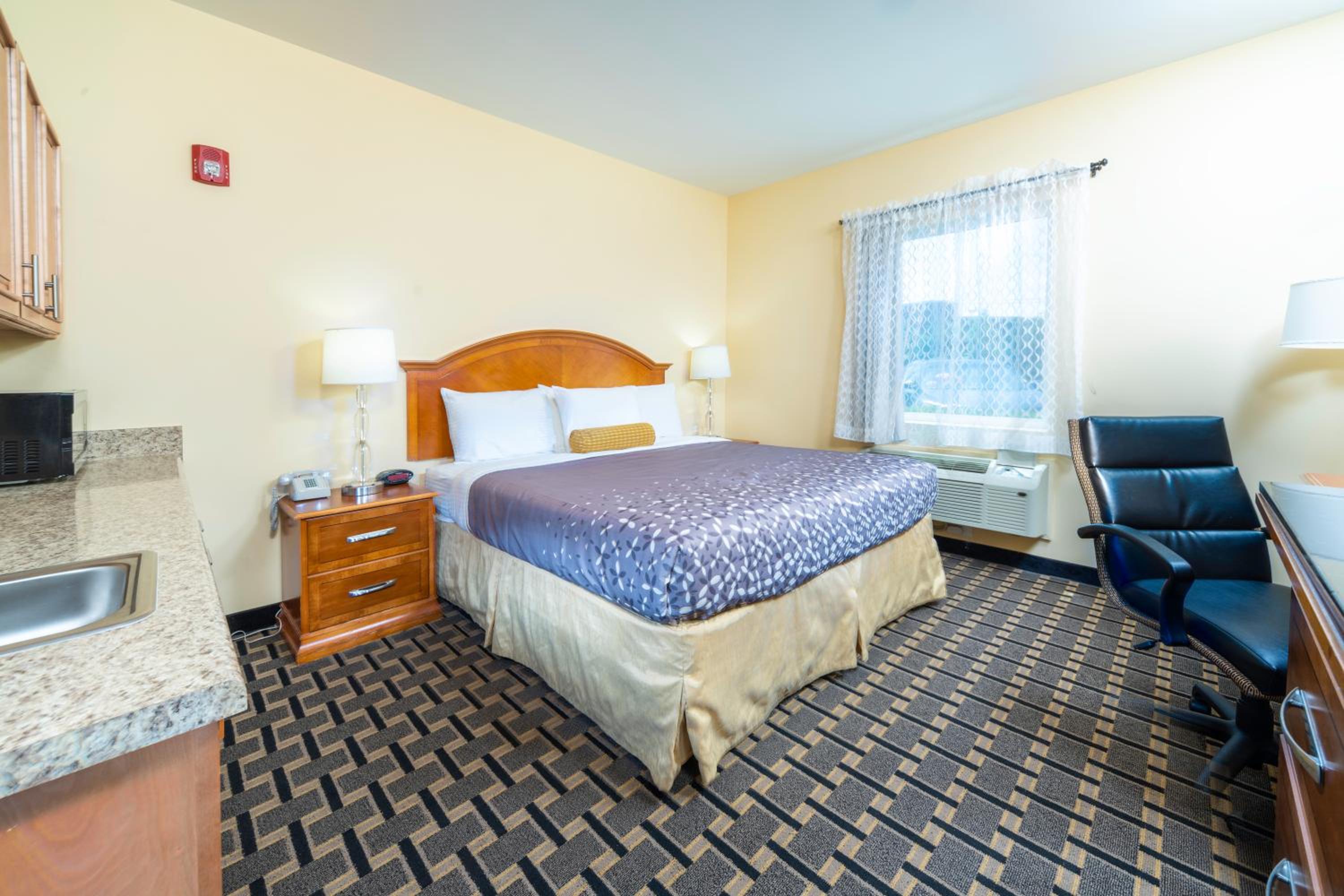 King Room - Disability Access photo 1