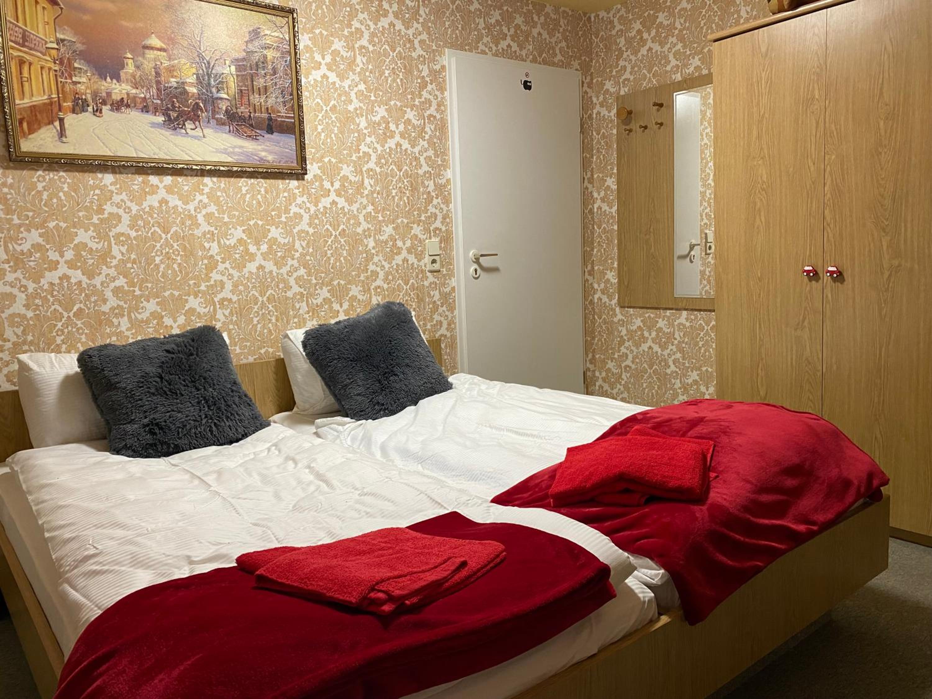 Double Room with Private Bathroom photo 3