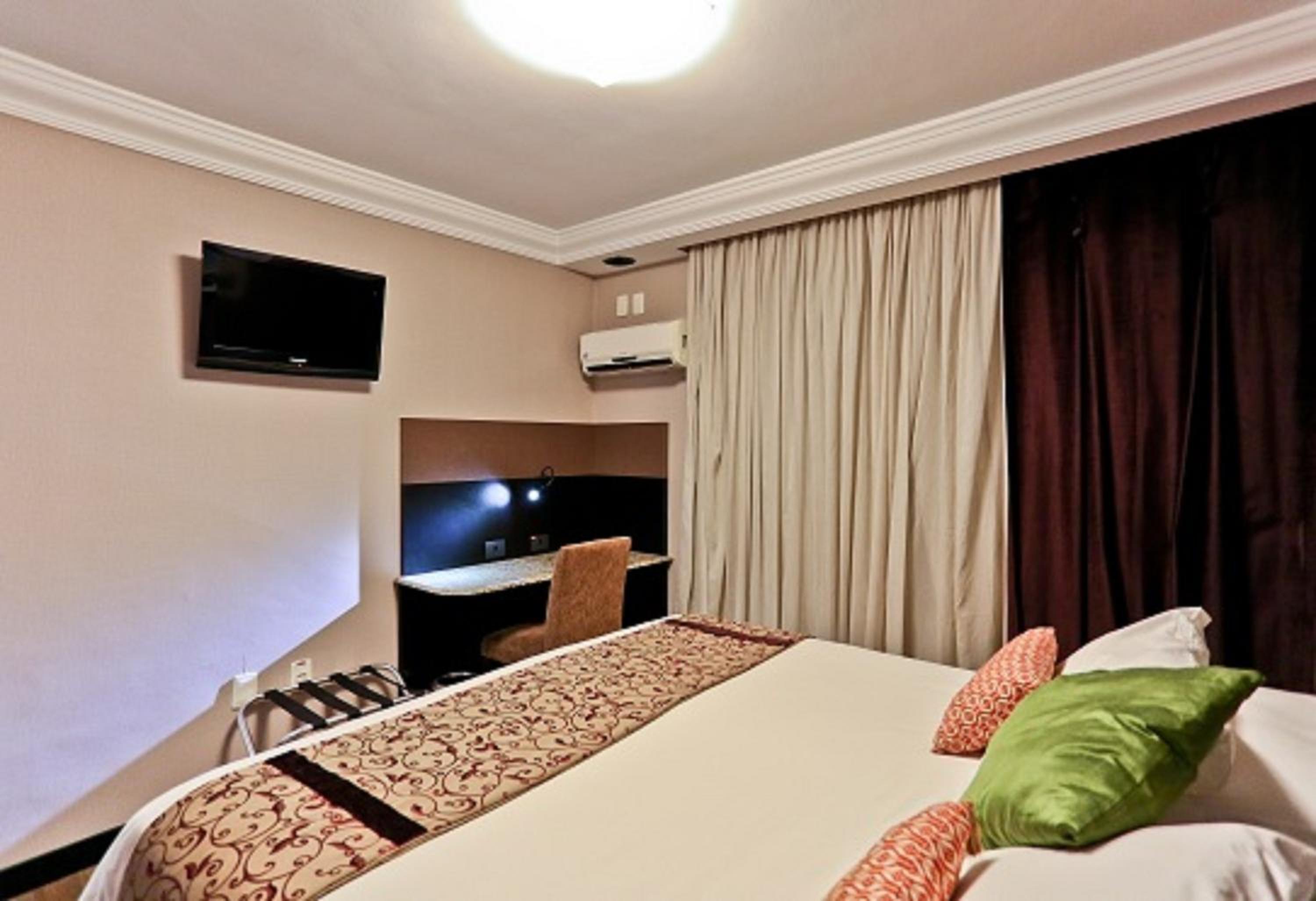 Superior Double or Twin Room - Photo 6