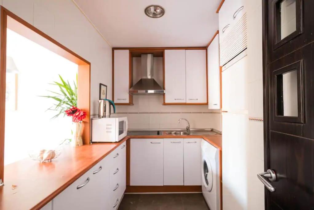 One-Bedroom Apartment - Photo 4