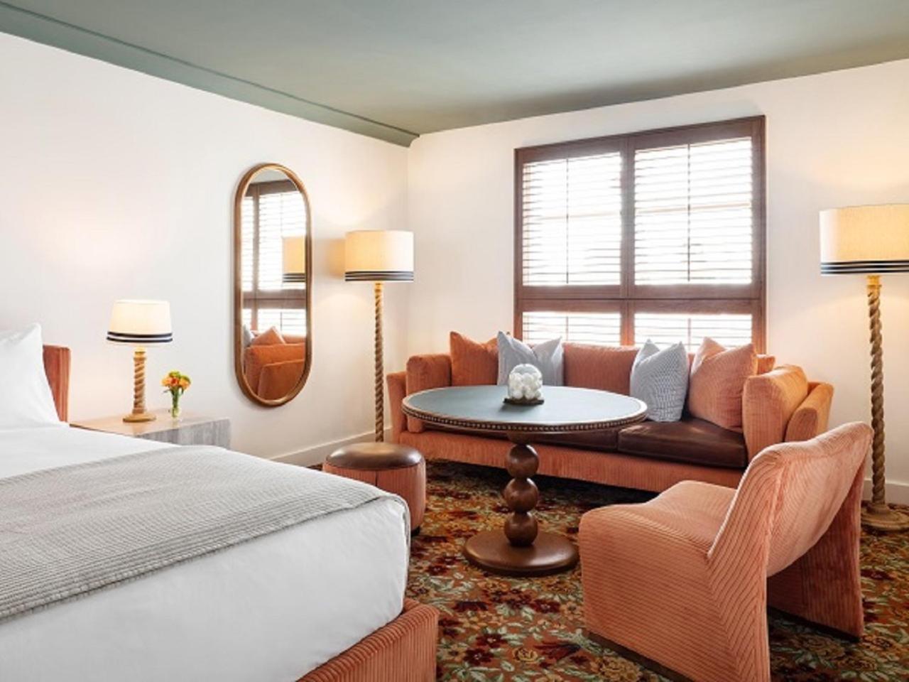 Deluxe King Room photo 3