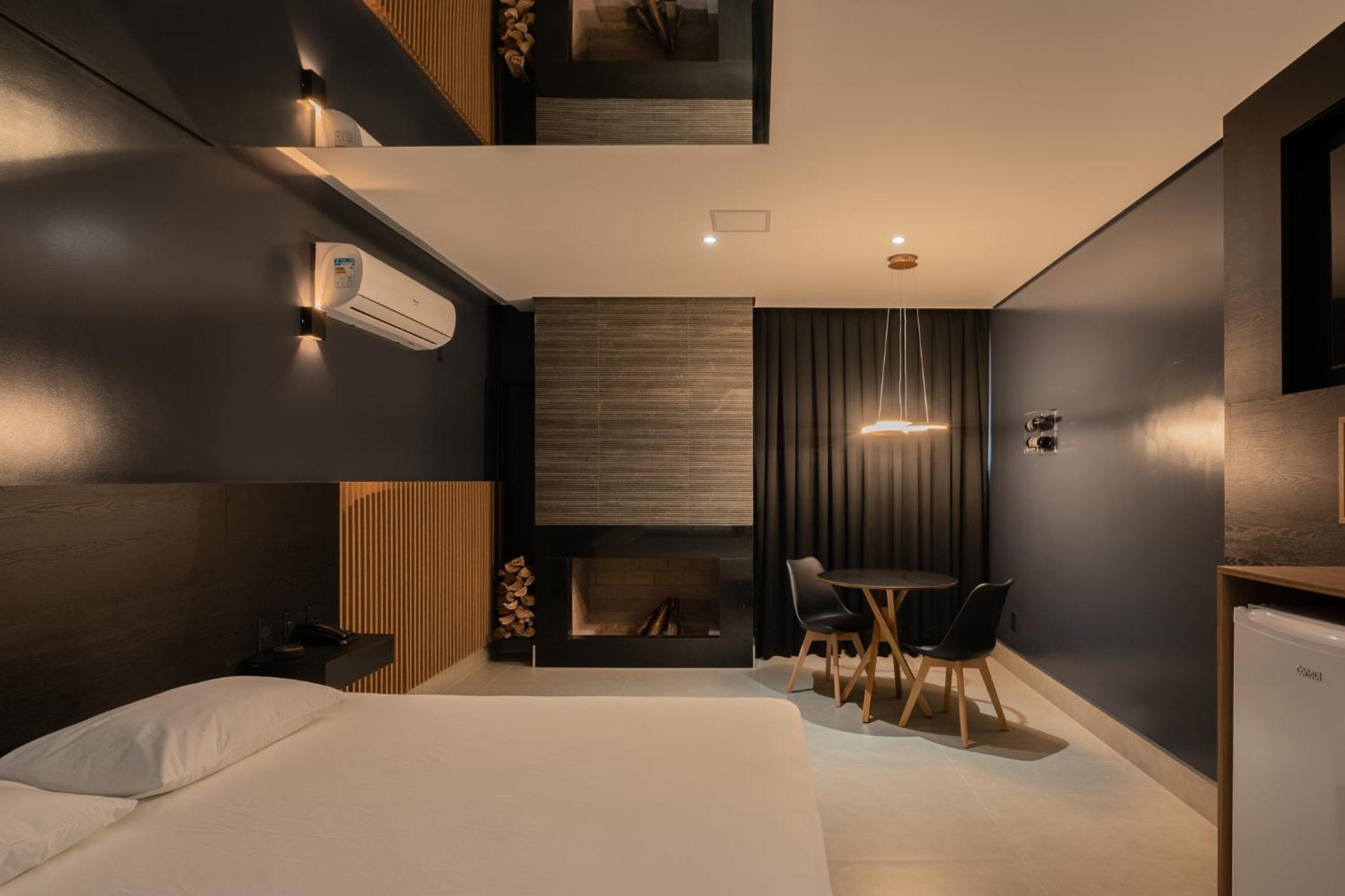Studio with Spa Bath