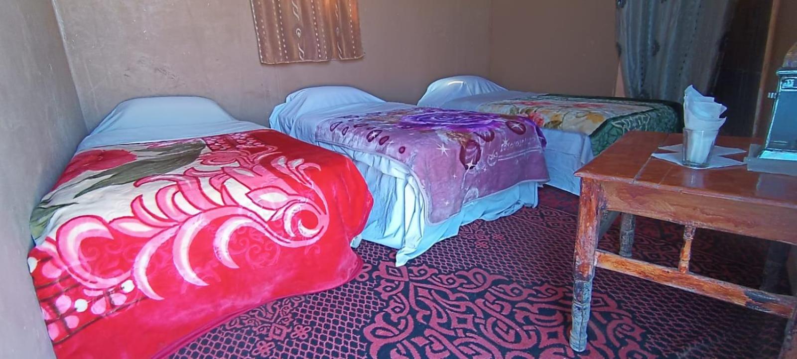 Basic Triple Room with Shared Bathroom photo 1