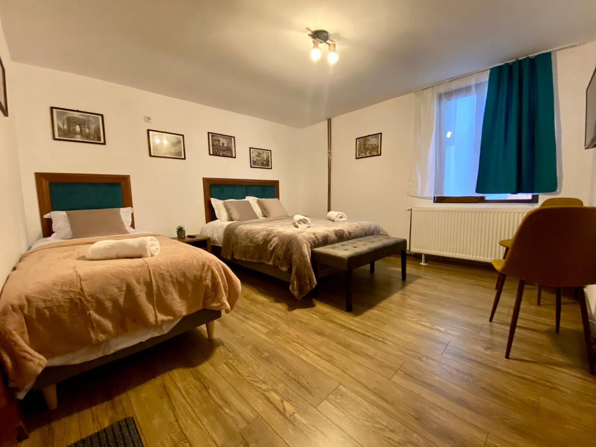 Triple Room - Photo 9