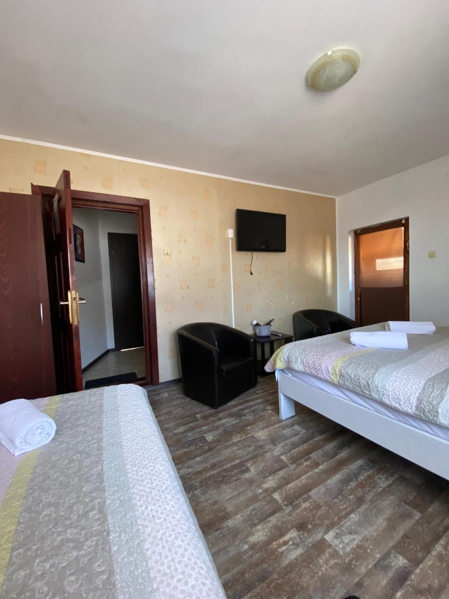 Quadruple Room photo 2