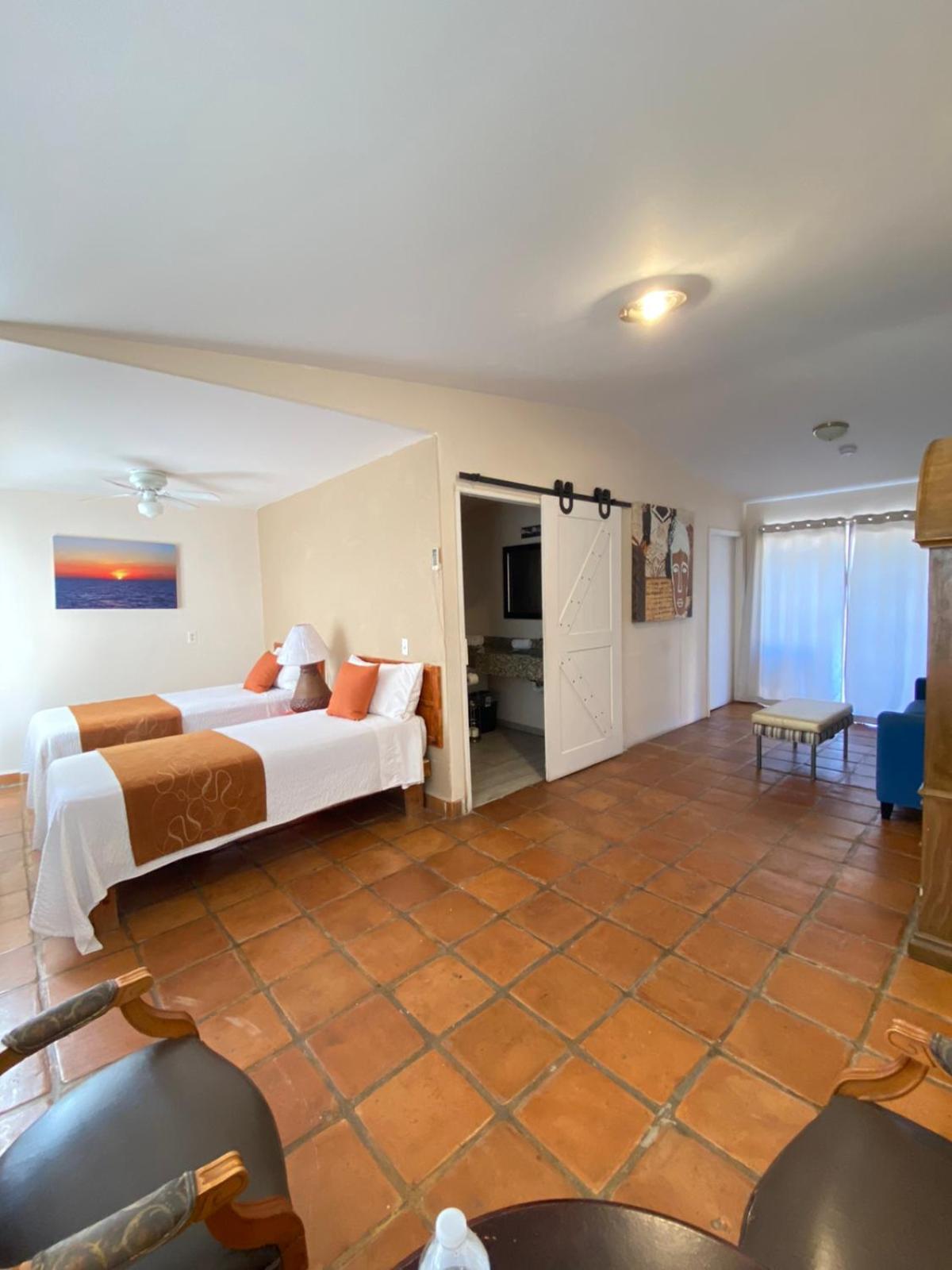 Triple Room with Pool View