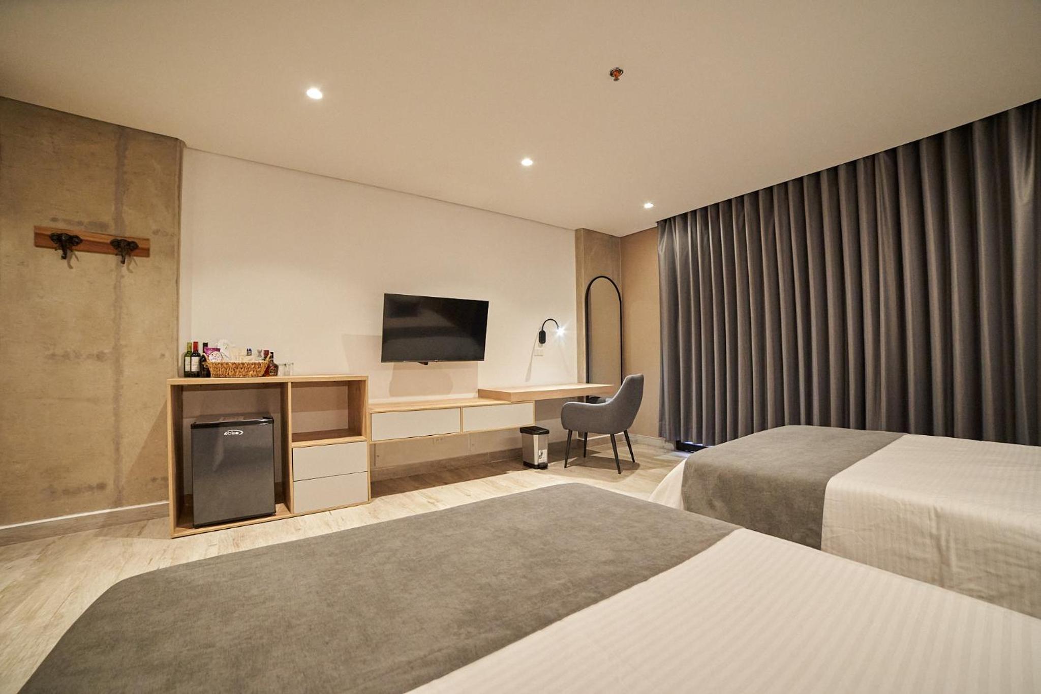 Twin Room - Photo 1
