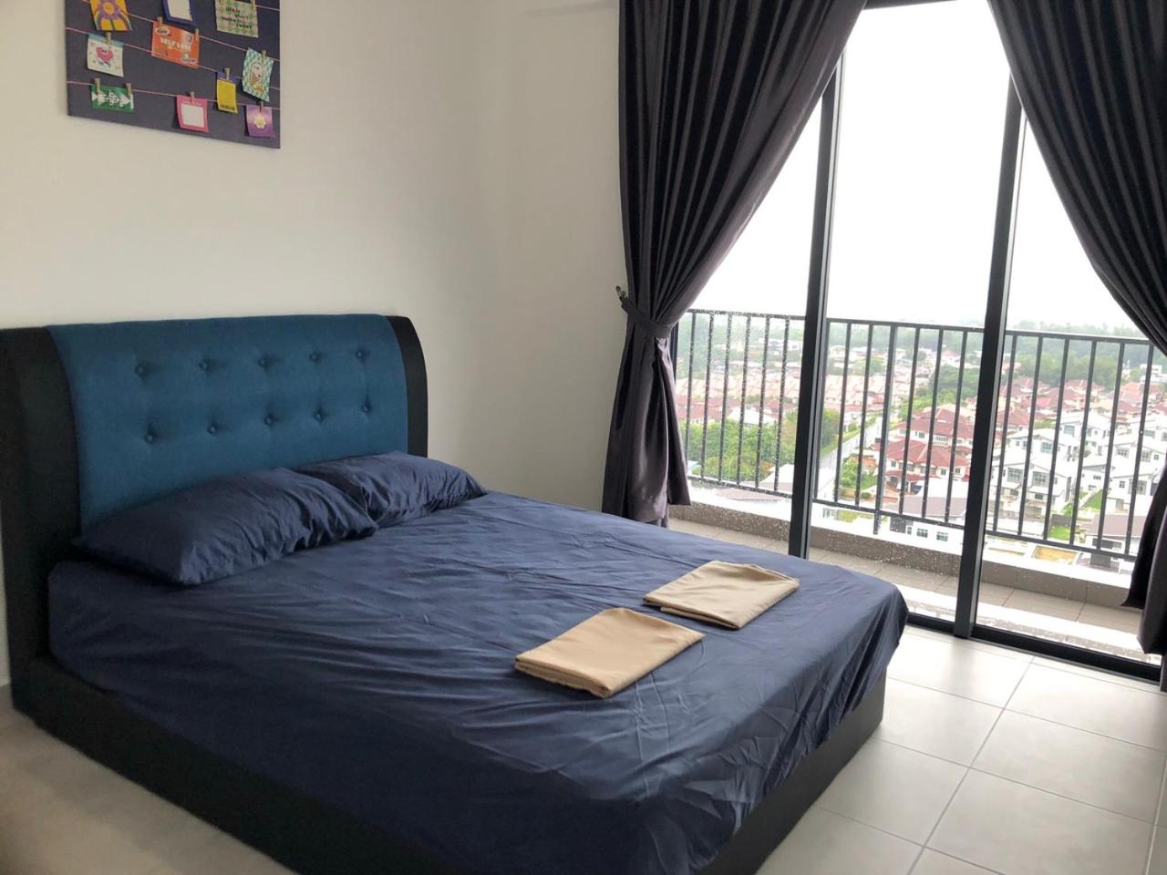 Apartment With Sea View photo 1