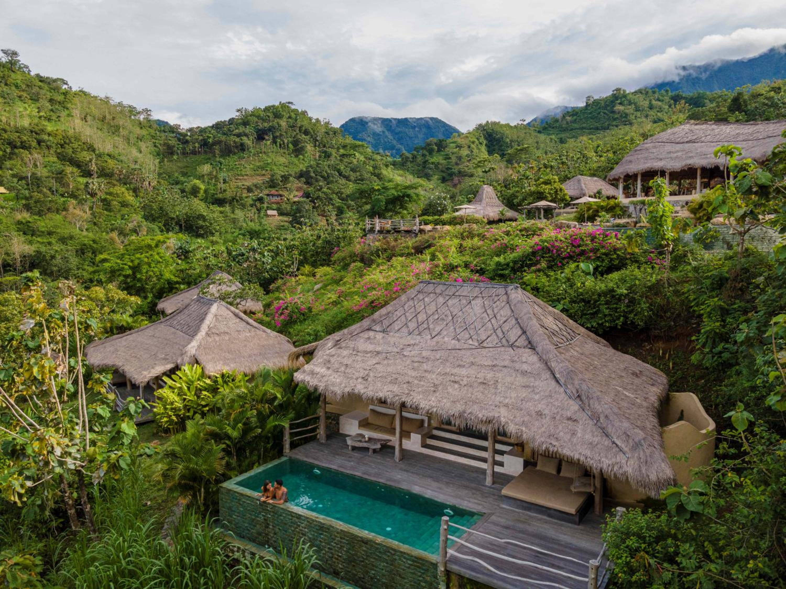 Pool Lodge - Photo 2
