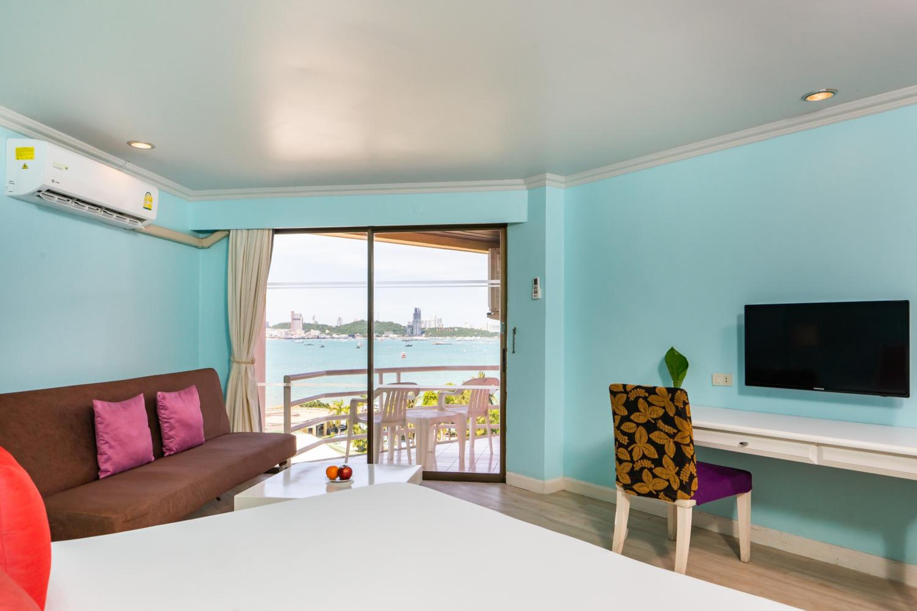 Superior Twin Room with Sea View