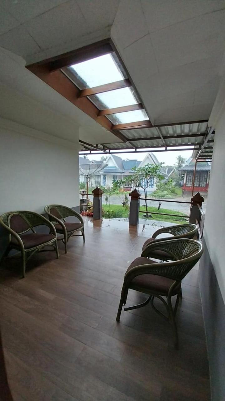 Three-Bedroom Villa photo 3