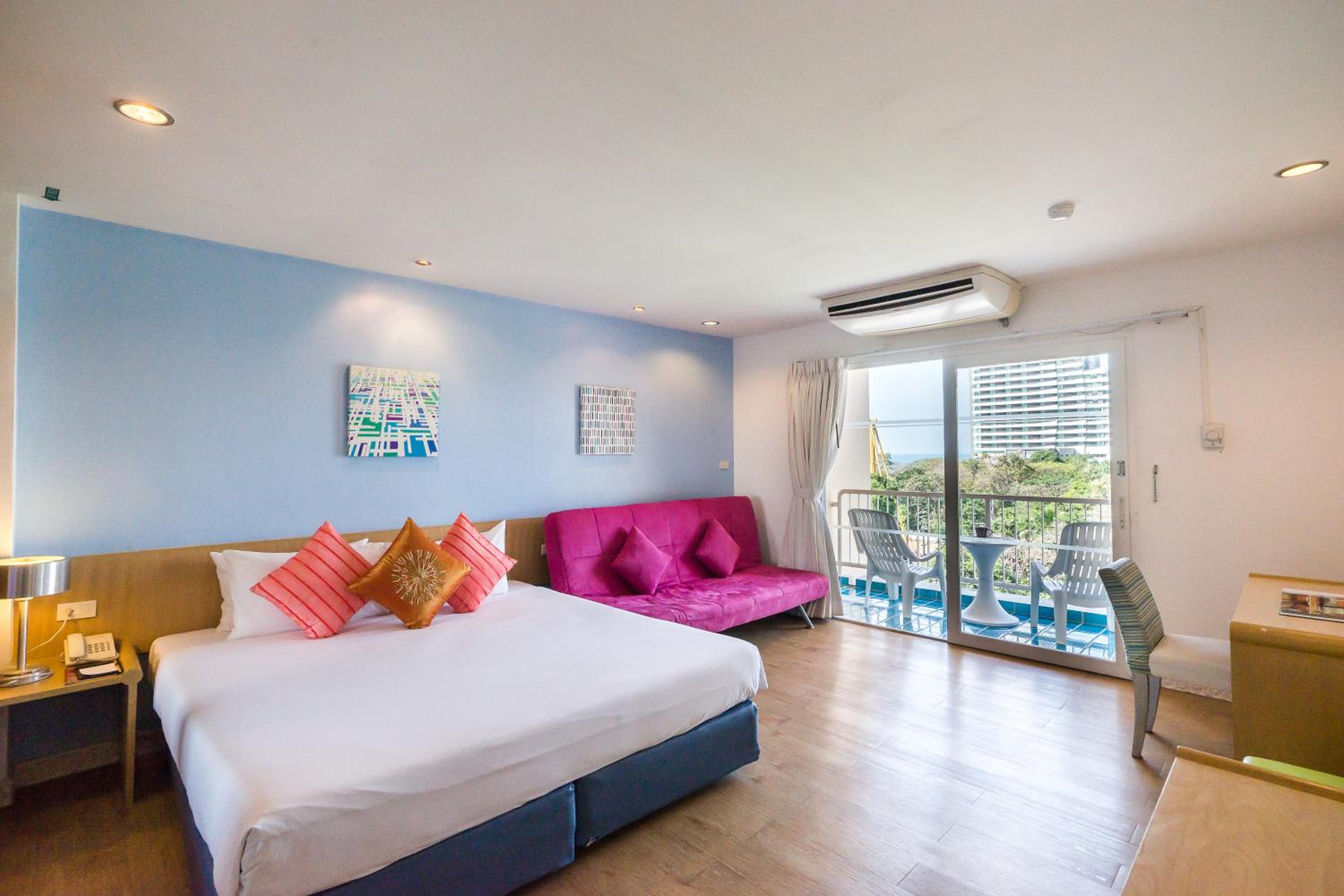 Deluxe Double Room - Photo 7
