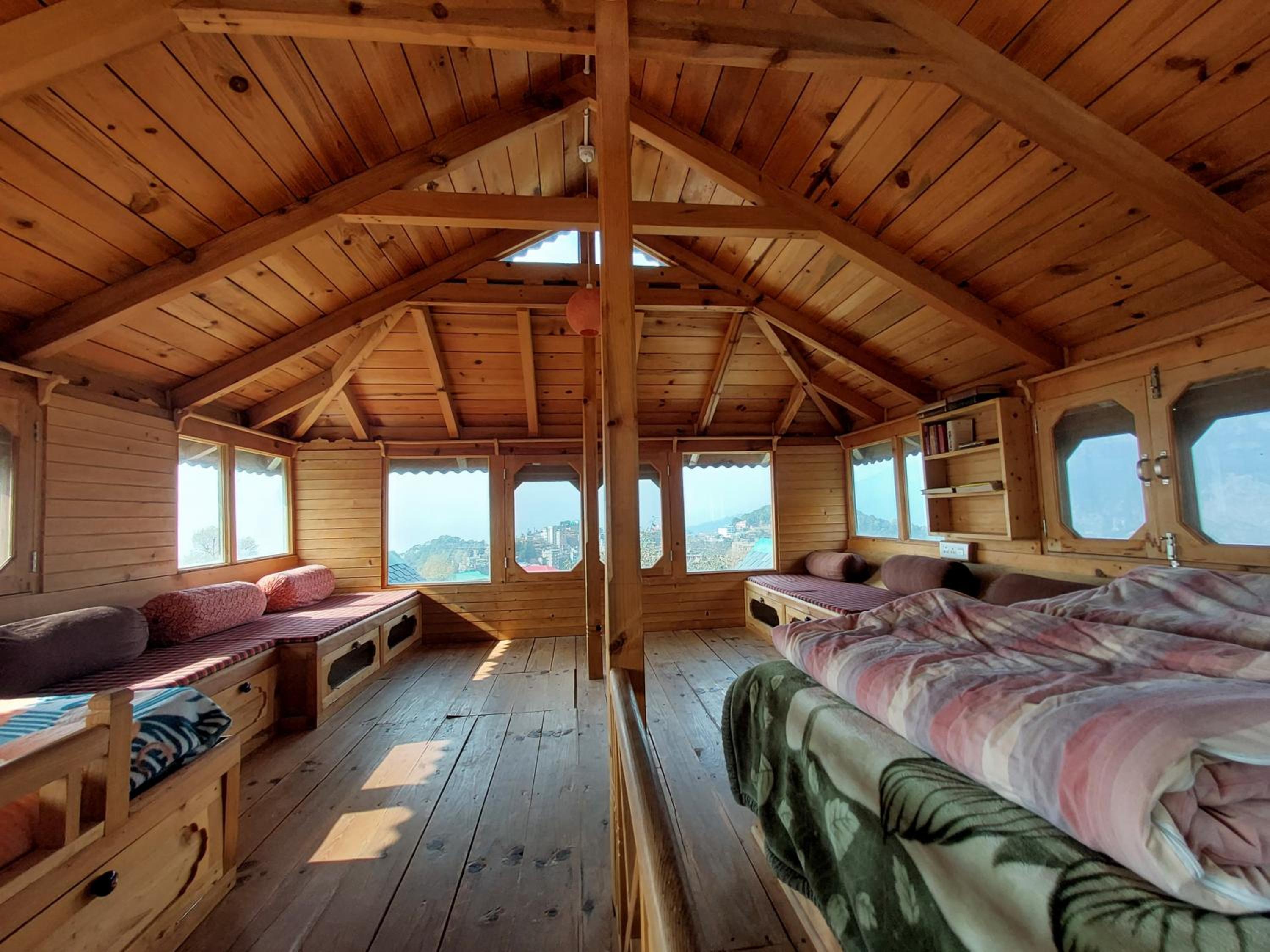 Family Room with Mountain View photo 3