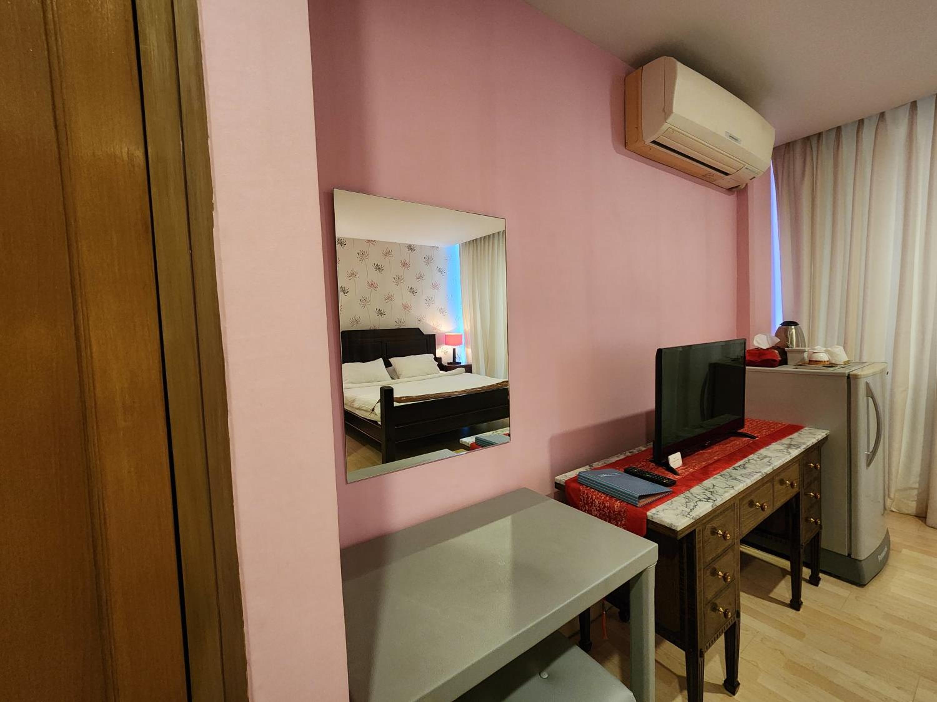 Deluxe Double Room photo 3