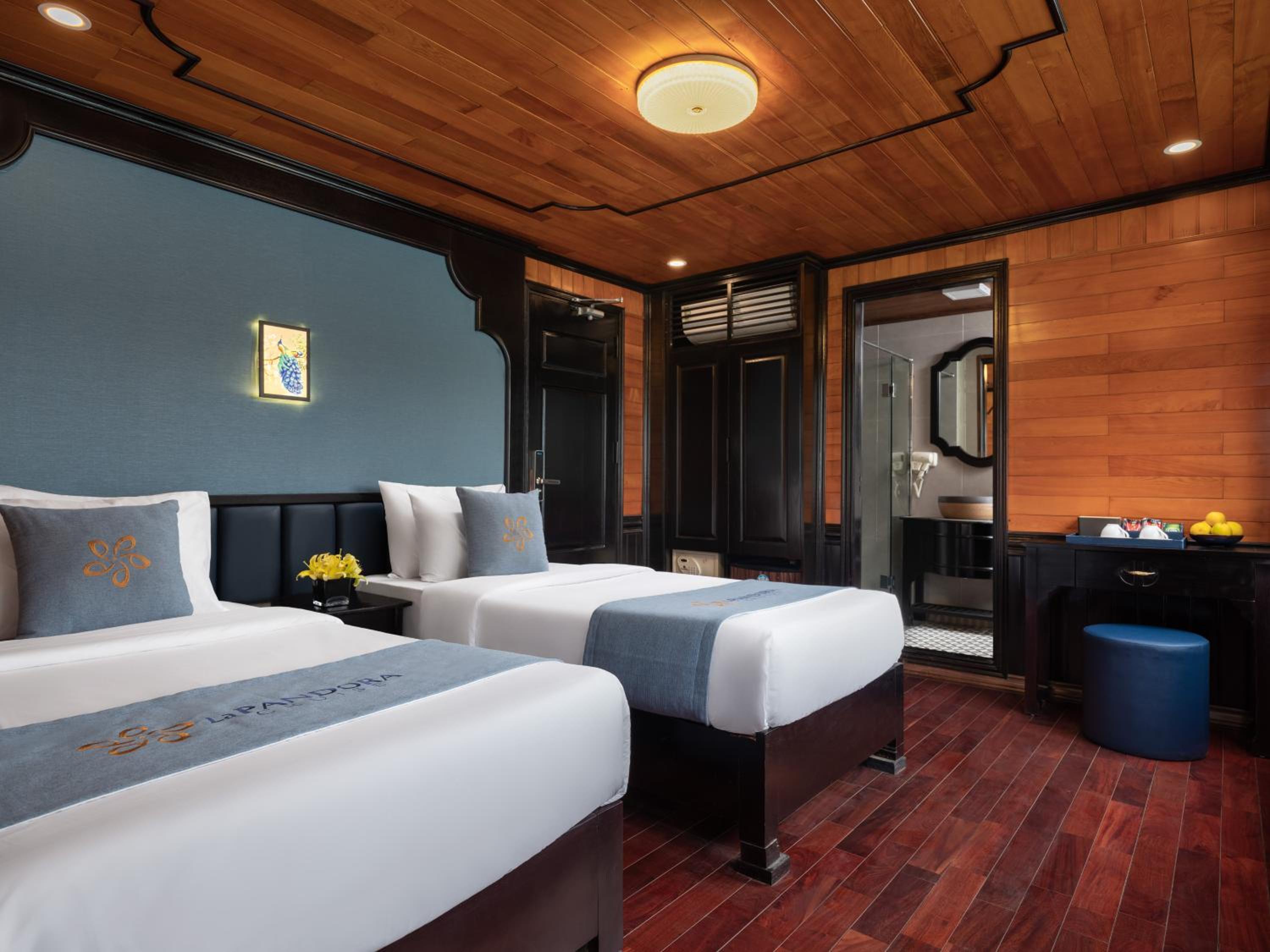 Deluxe Double or Twin Room with Ocean View photo 2