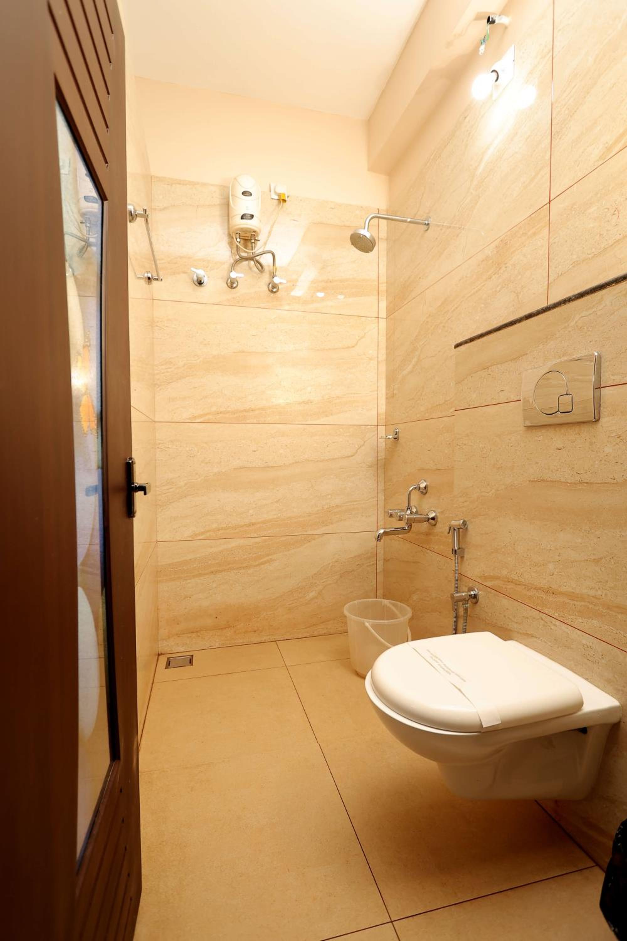 Deluxe Room - Photo 7