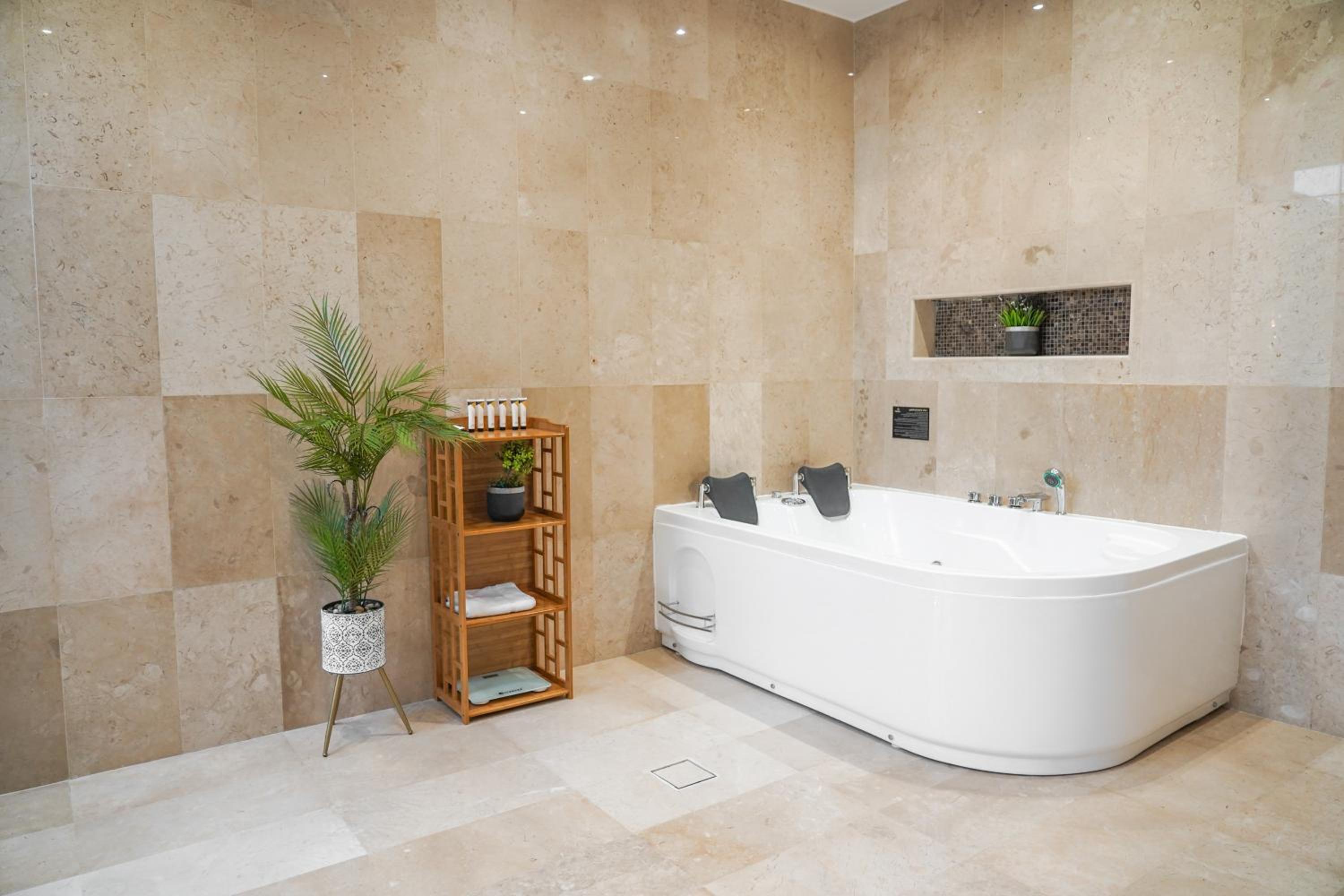 One-Bedroom Villa - Photo 31
