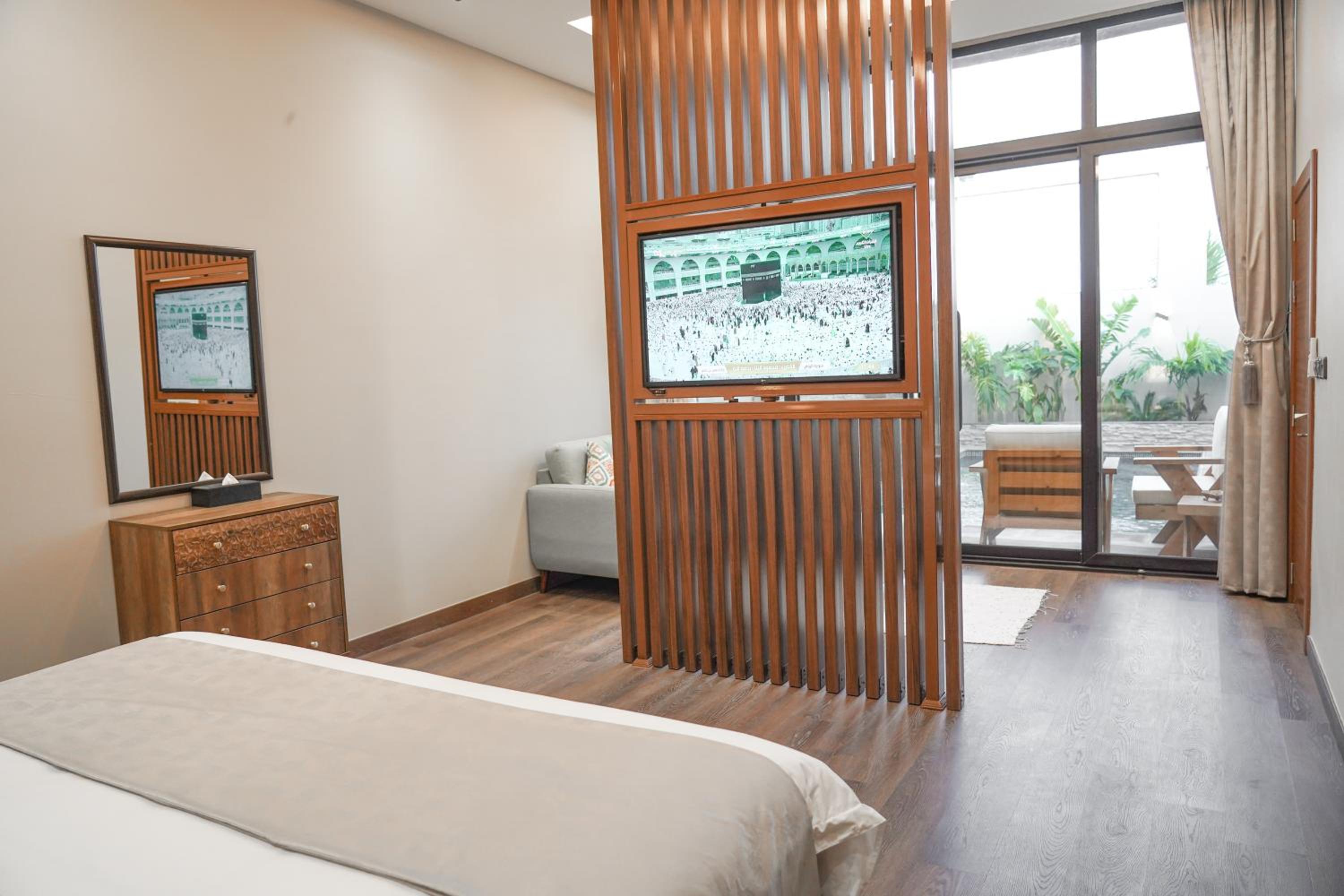 One-Bedroom Villa - Photo 33