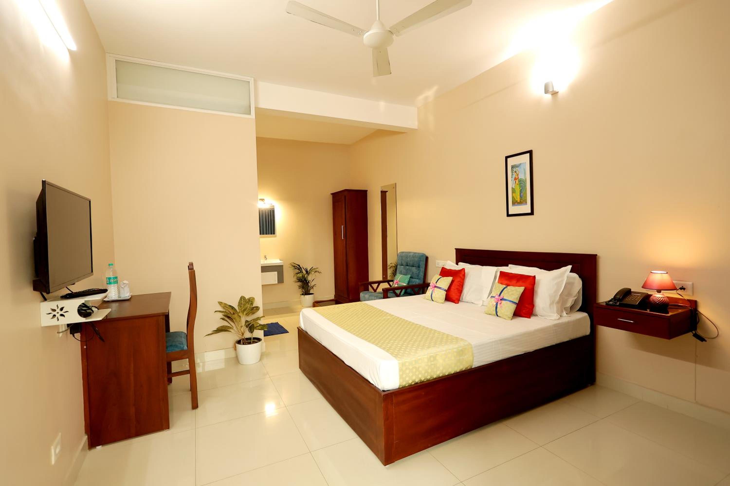 Deluxe Room - Photo 1