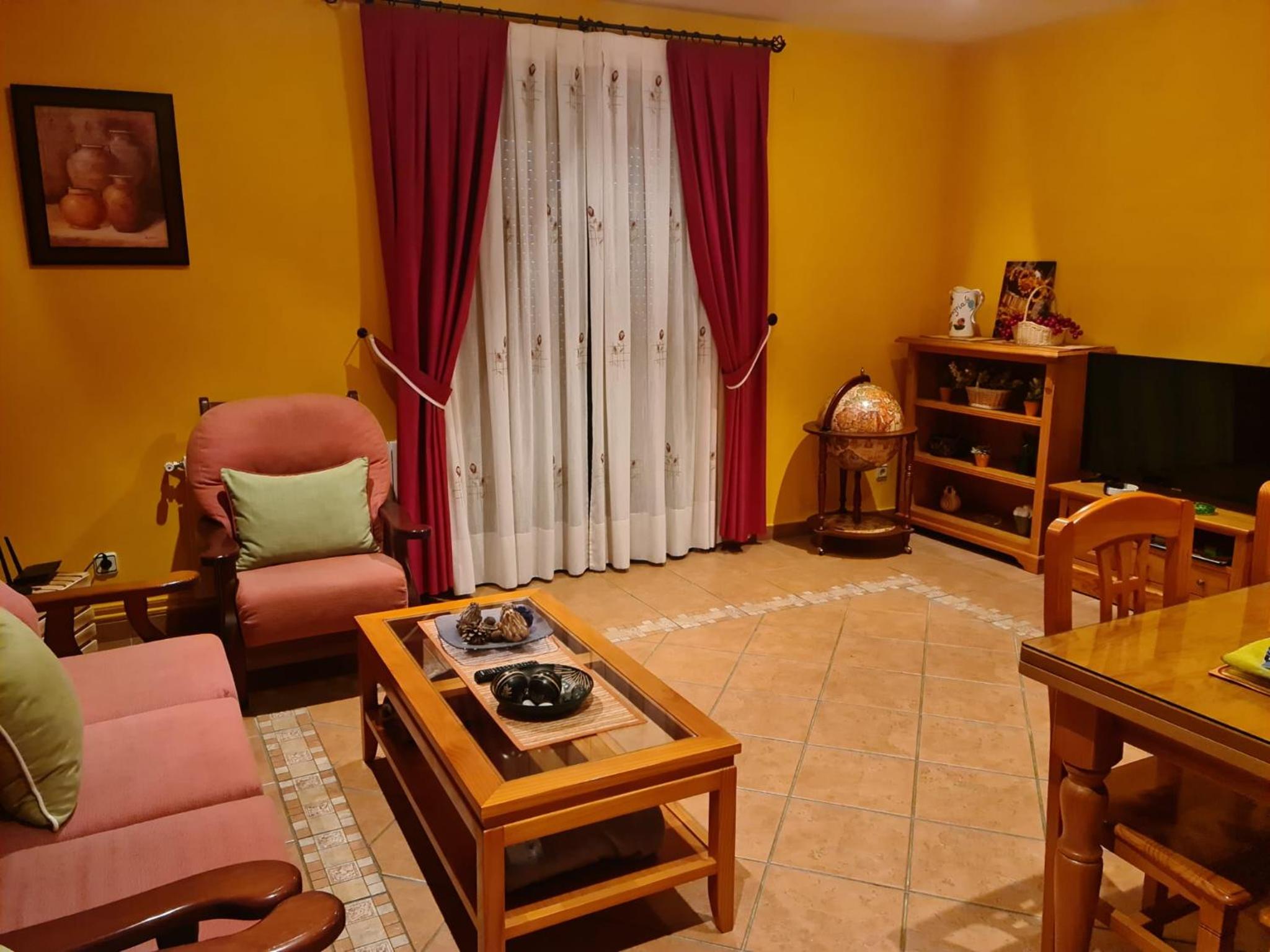 Apartamento con Balcón