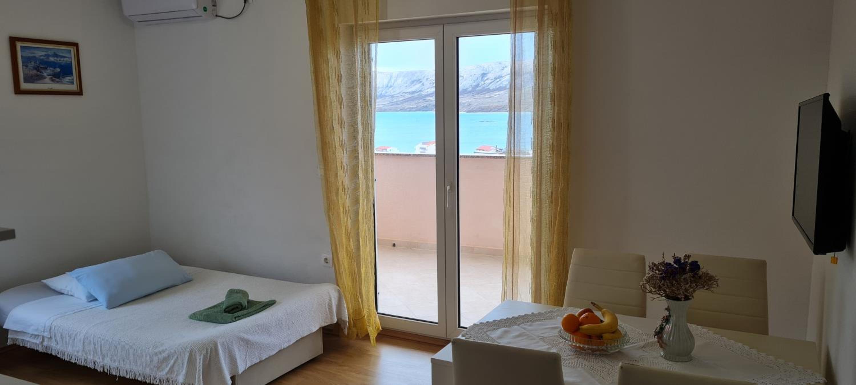 Apartment with Sea View - Photo 1