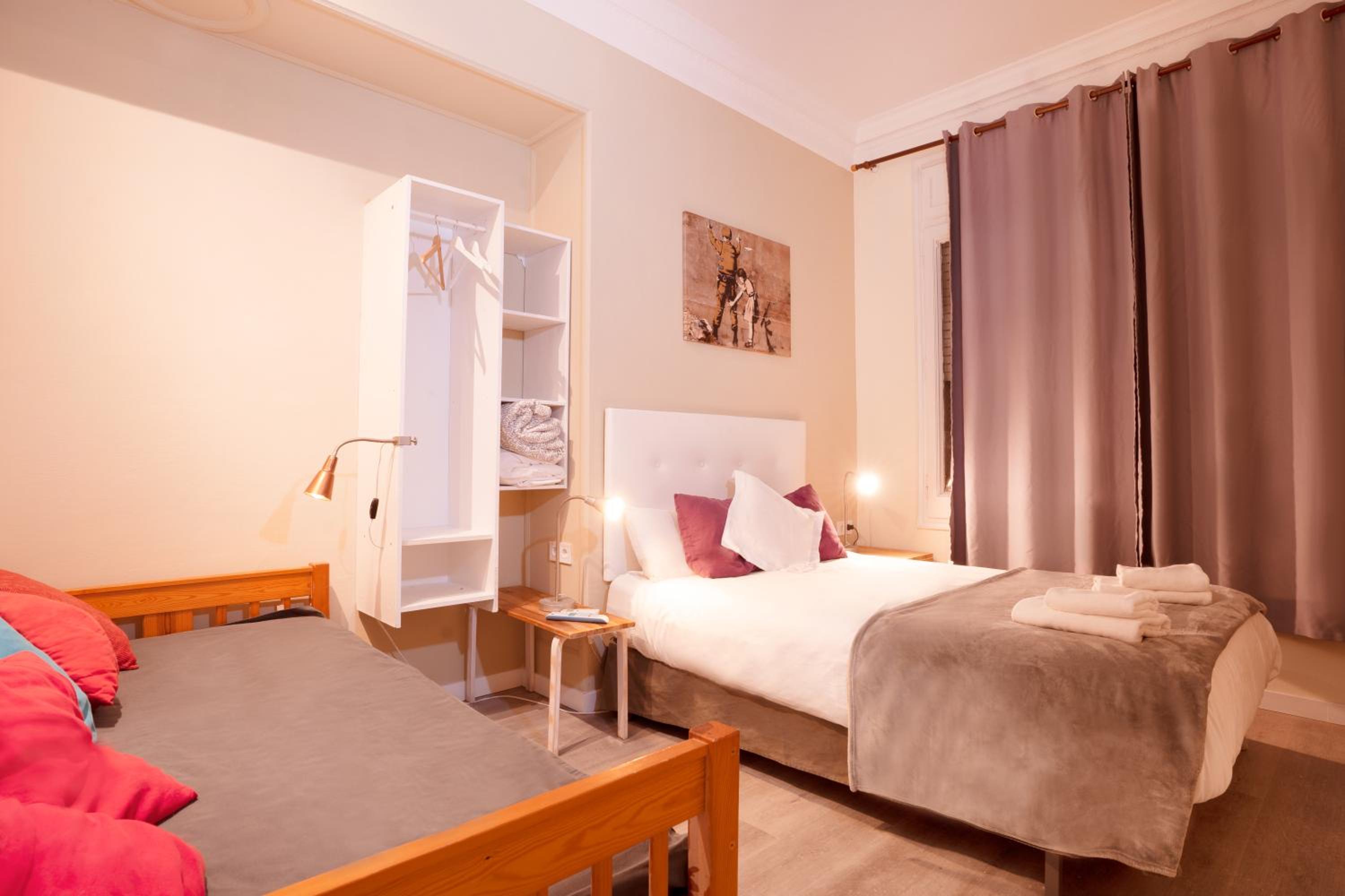 Triple Room with Private Bathroom photo 3