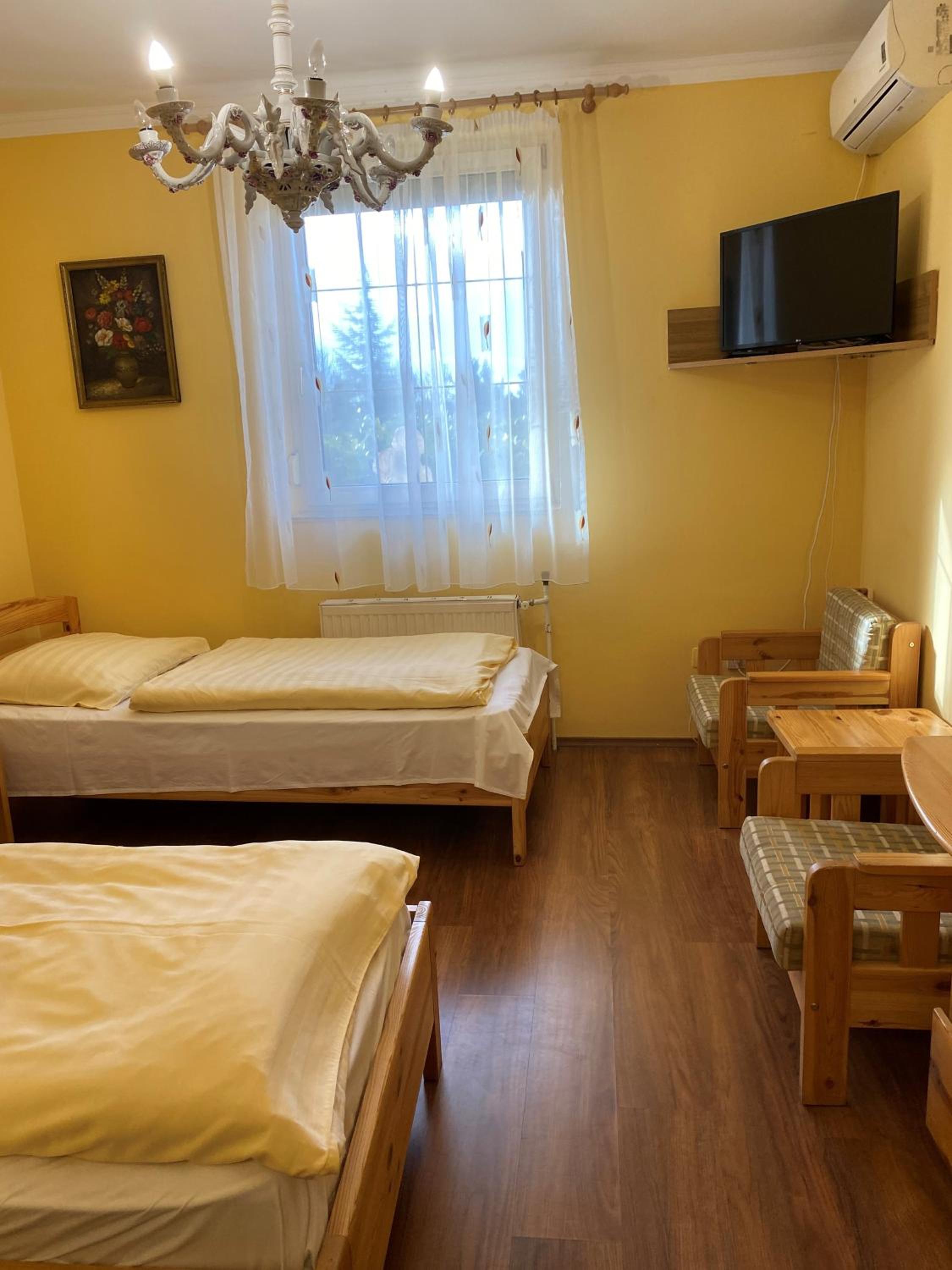 Double or Twin Room photo 2
