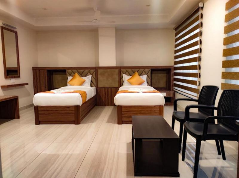 Suite - Photo 9