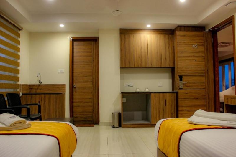 Twin Room - Photo 6