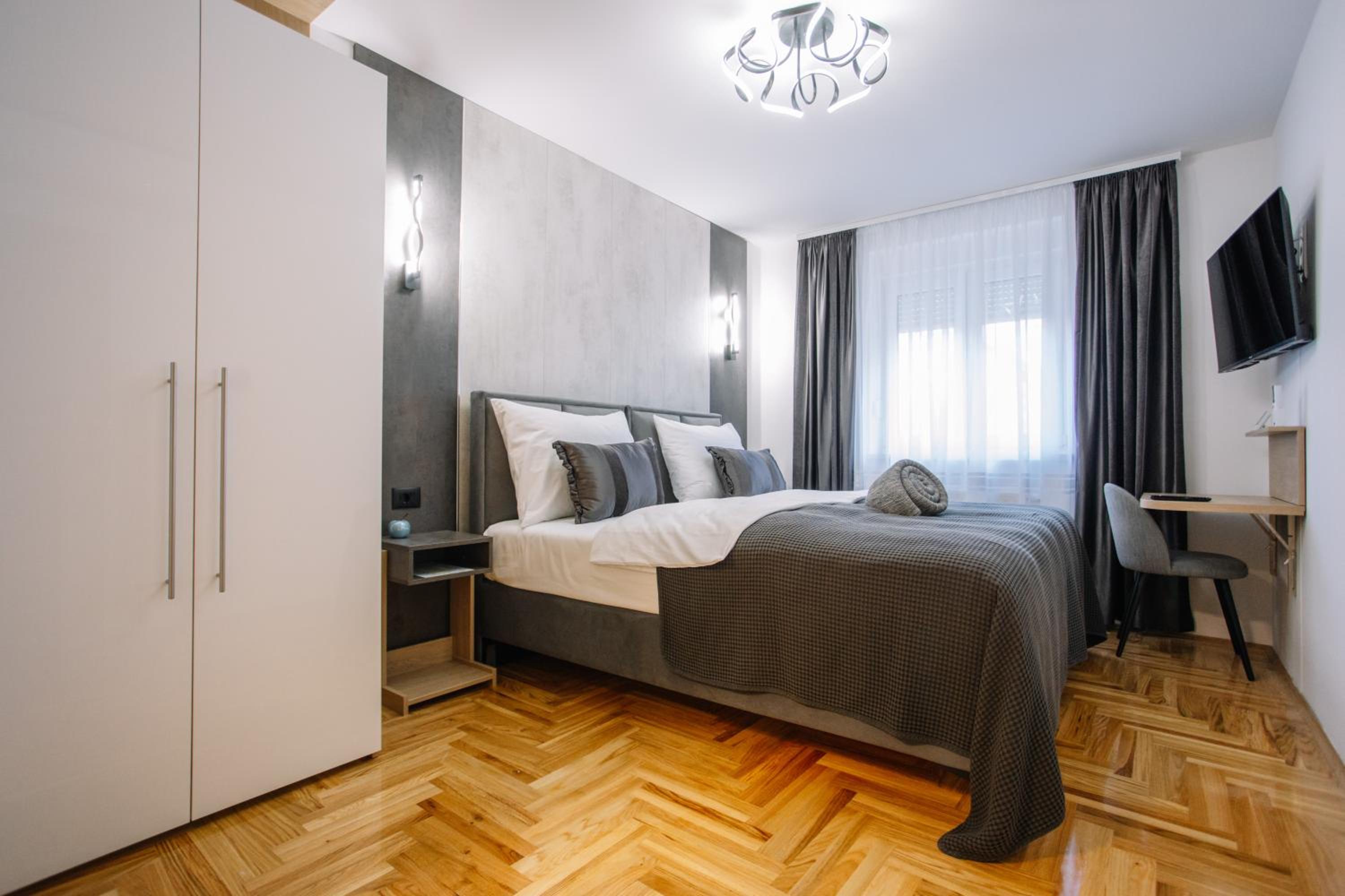 Superior Deluxe Double or Twin Room  photo 1