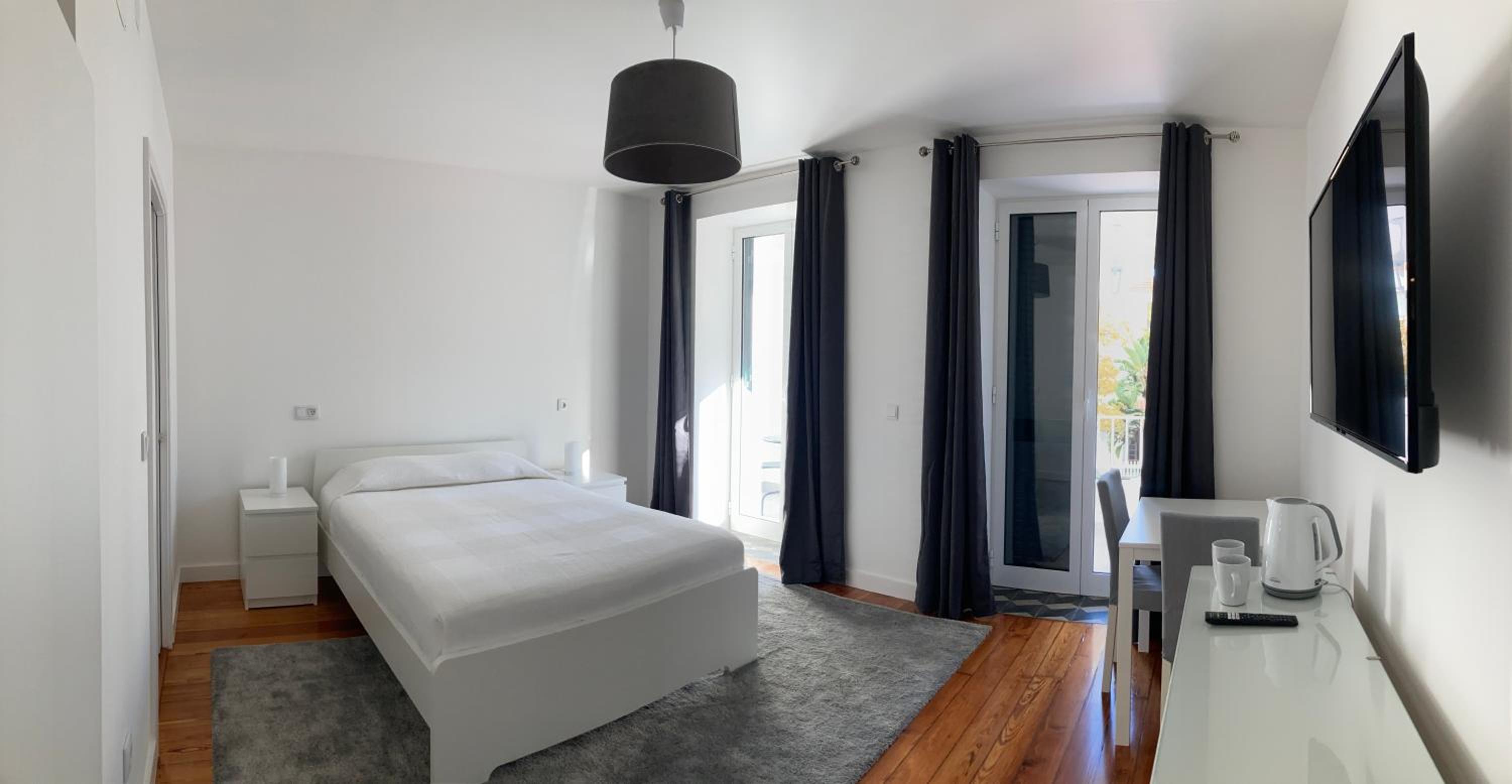 Deluxe Double Room with Balcony photo 1