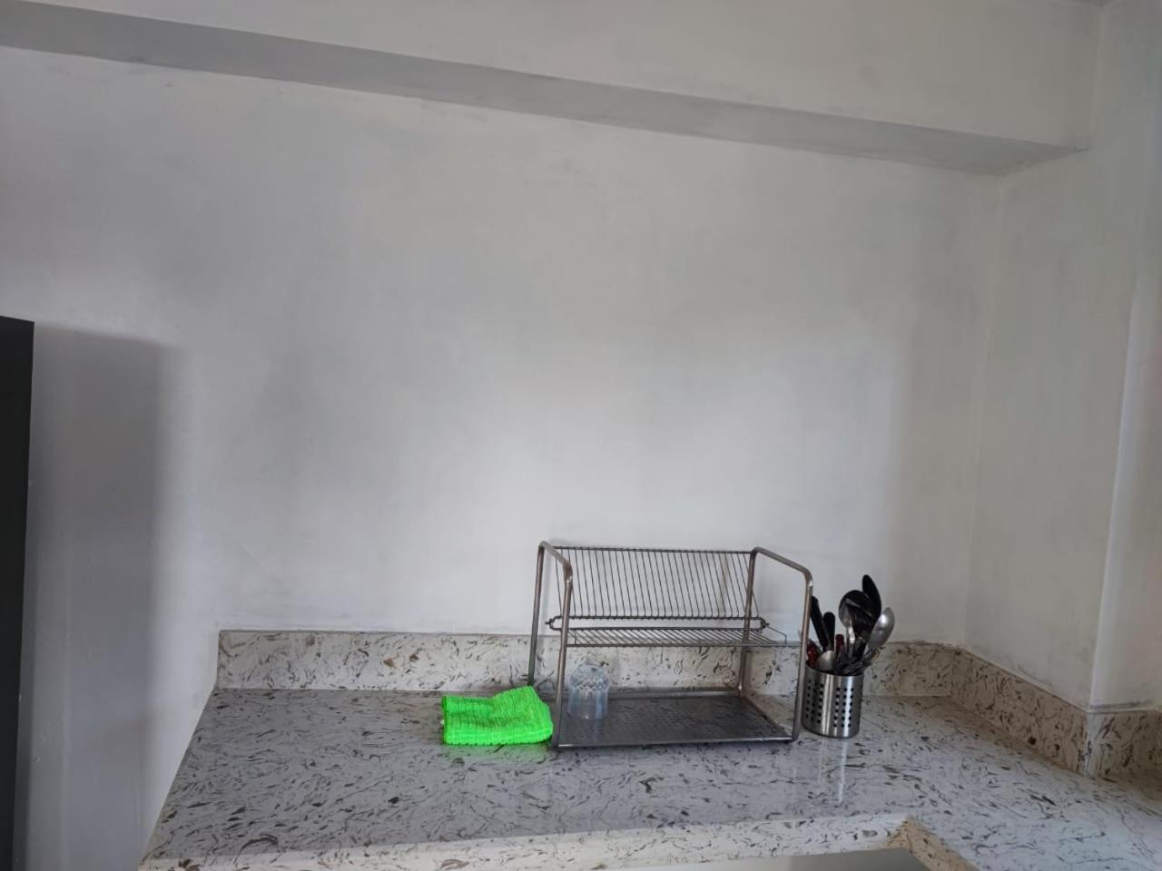 One-Bedroom House photo 3