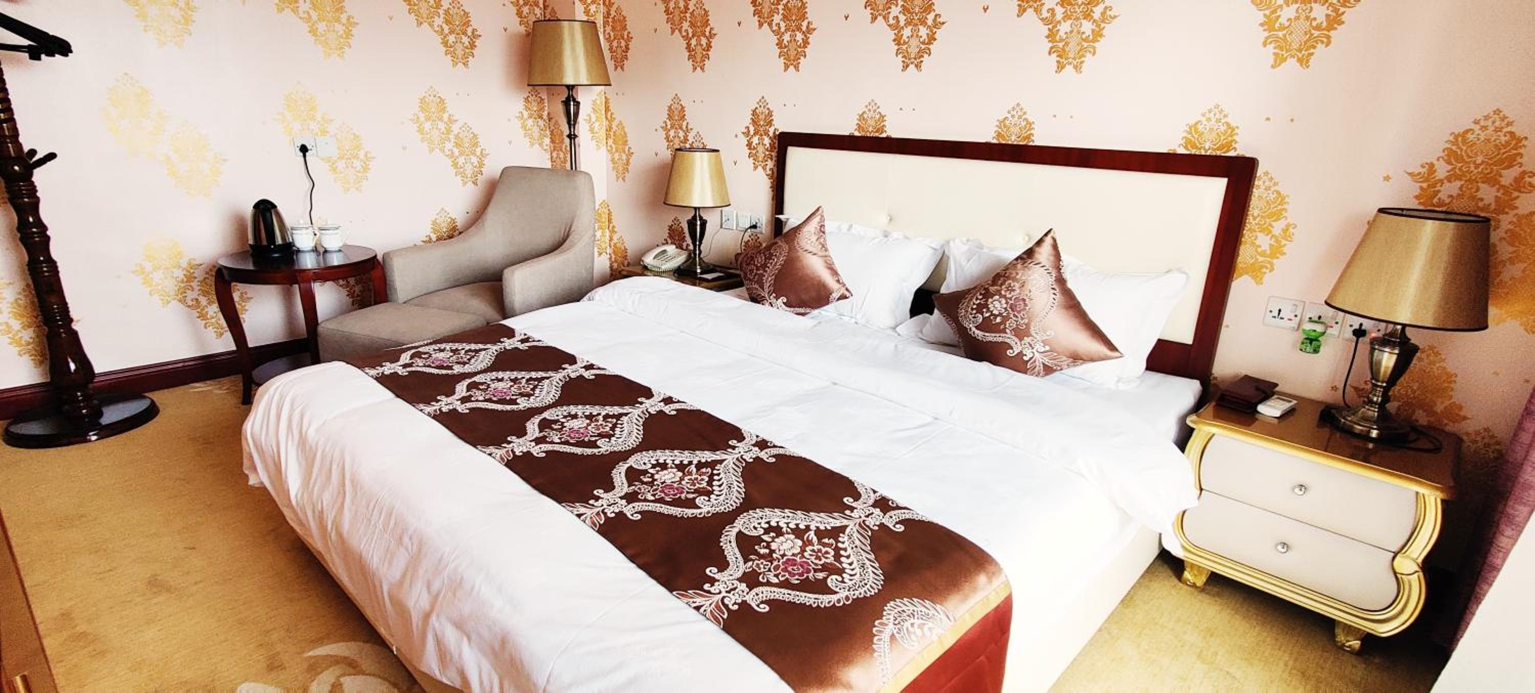 Double Room with Private Bathroom photo 2