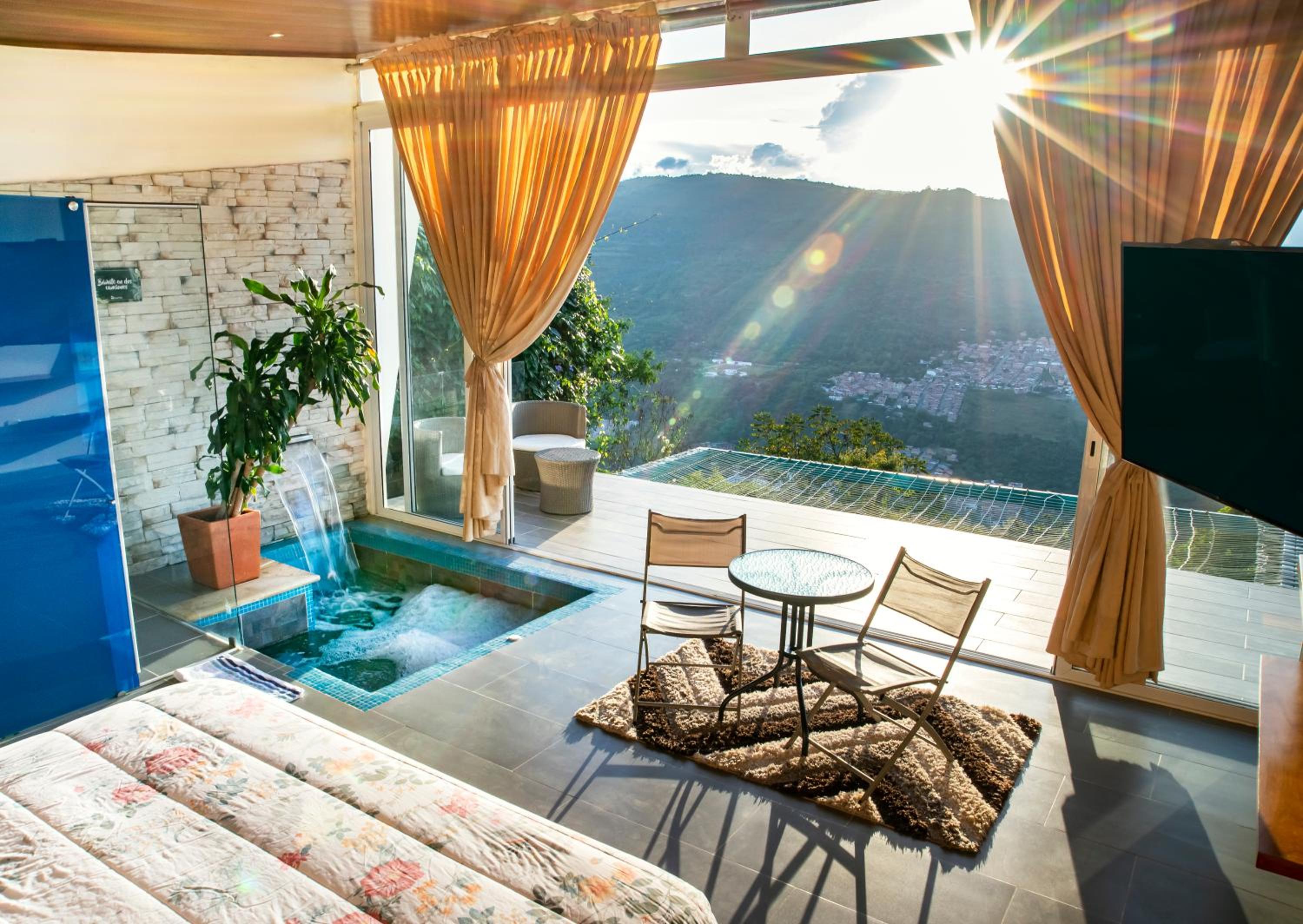 Quadruple Room with Mountain View photo 1