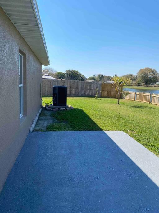 Three-Bedroom House photo 2