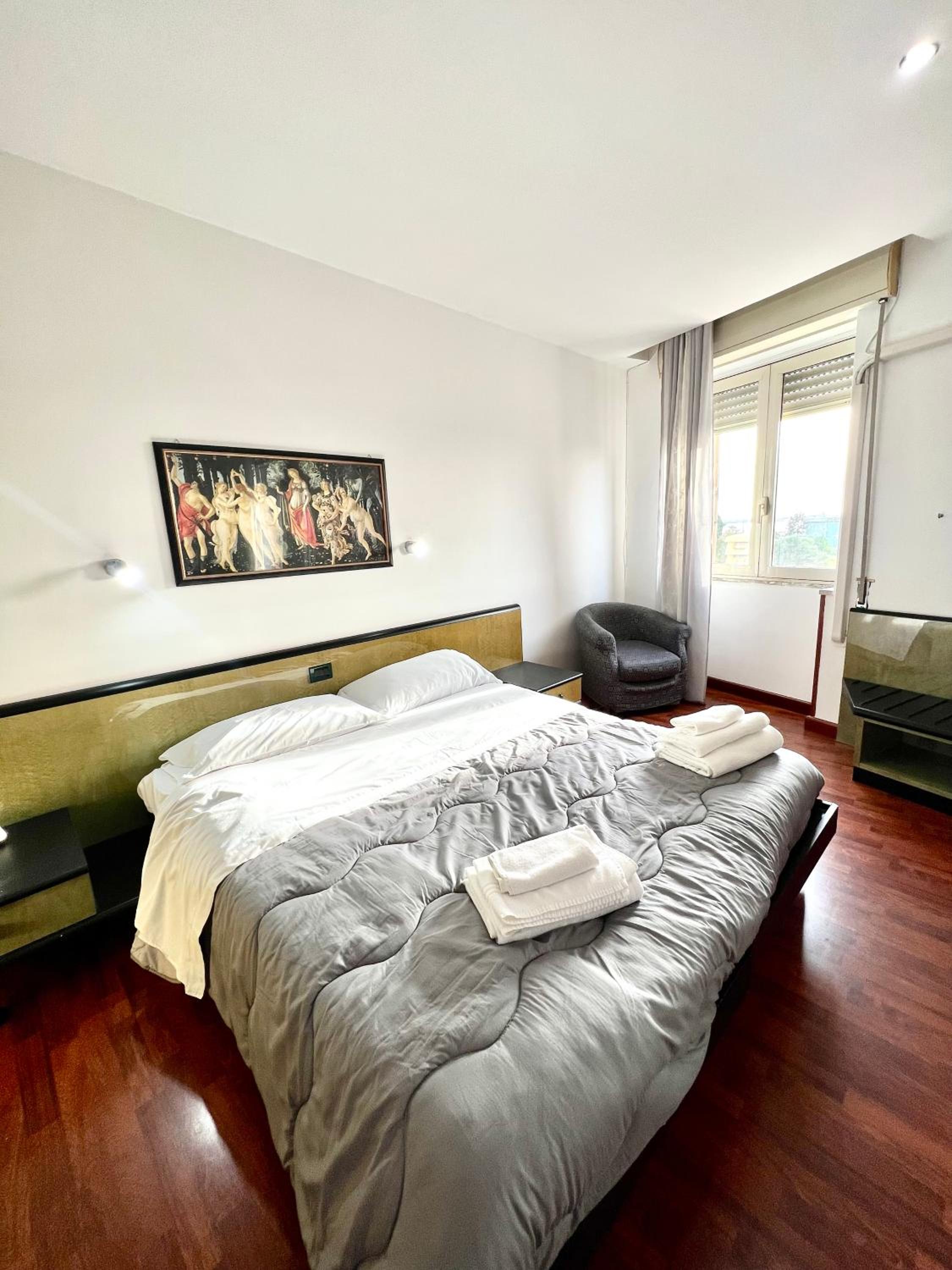 Deluxe Quadruple Room - Photo 12