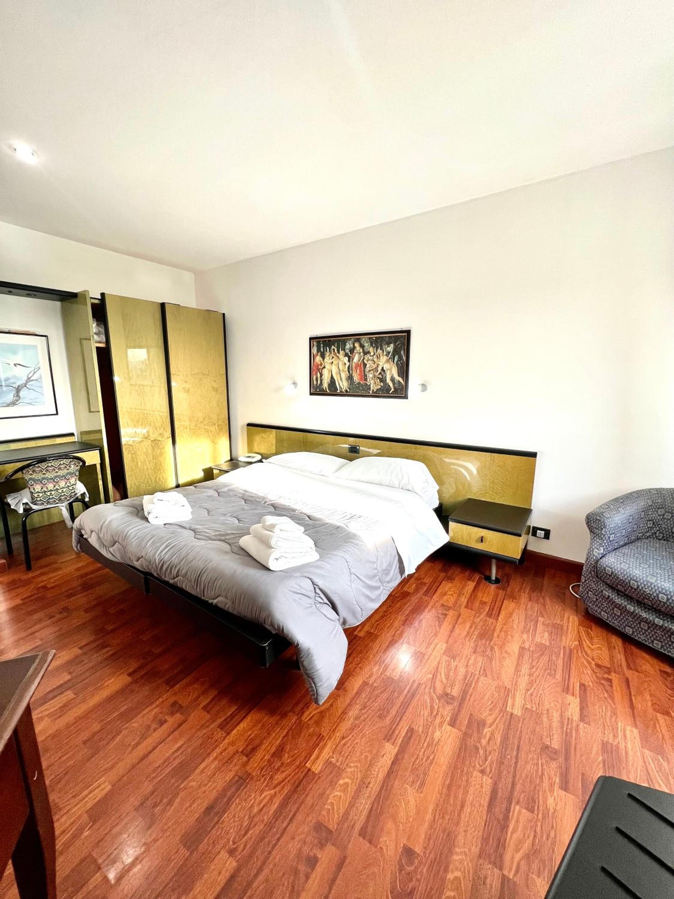 Deluxe Quadruple Room - Photo 10