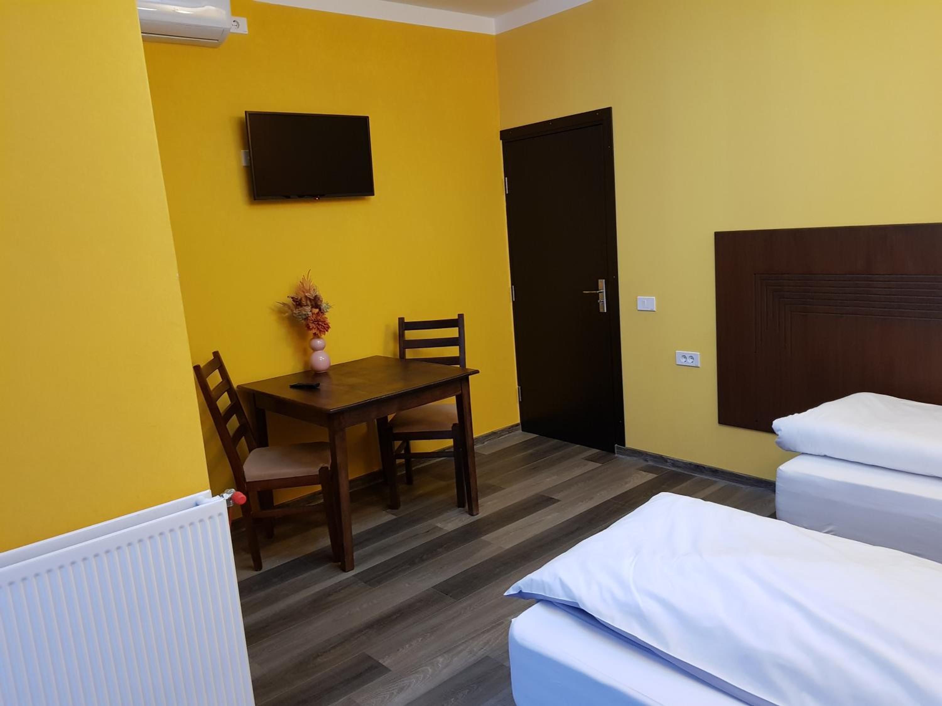 Deluxe Double Room photo 2