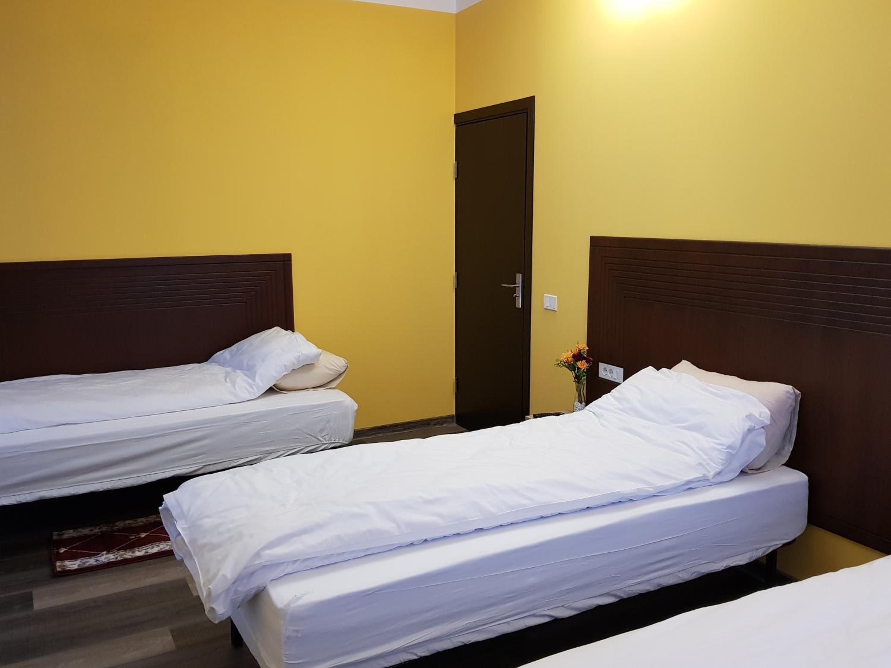 Deluxe Room (2 Adults + 1 Child) photo 2