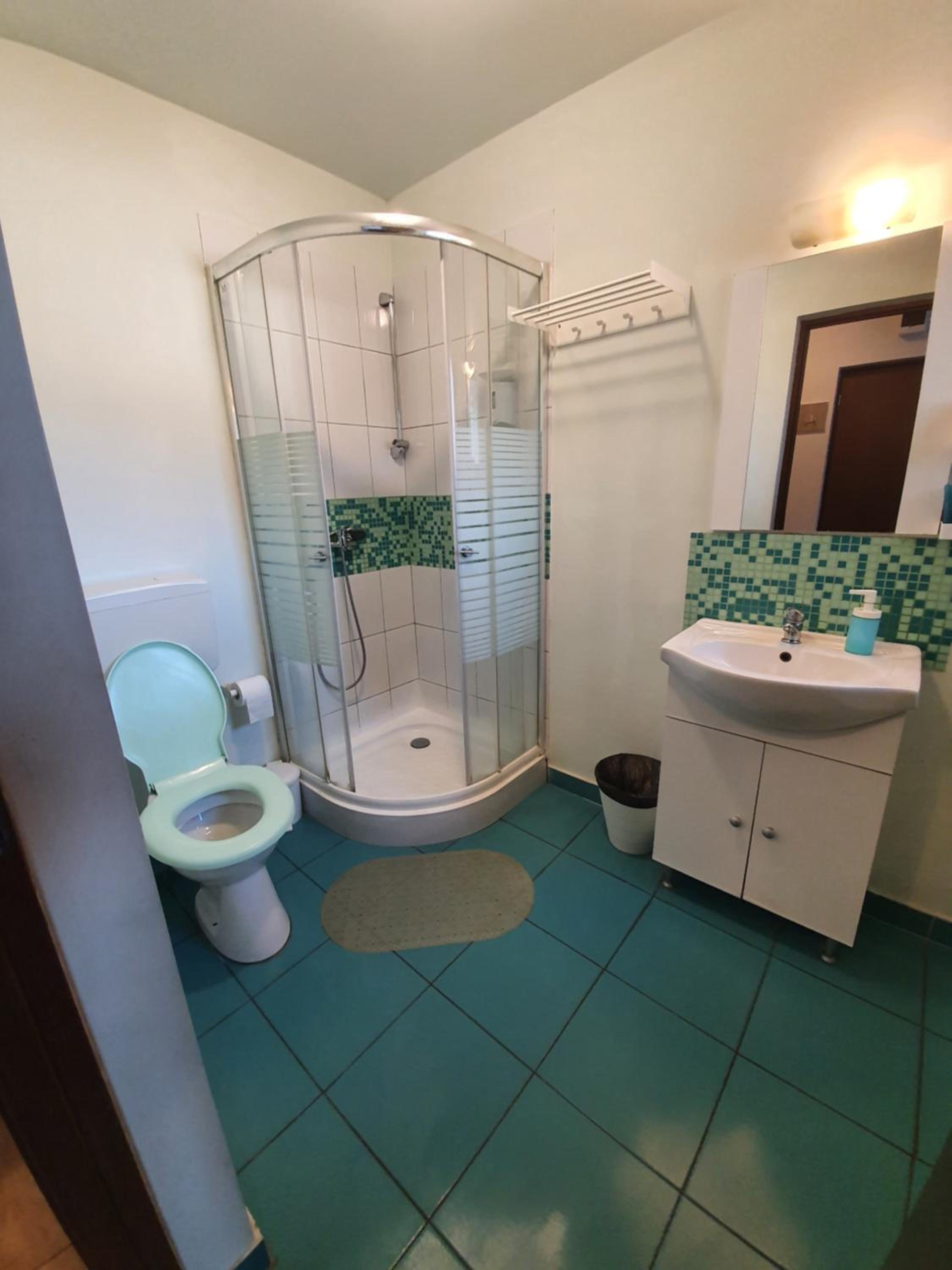 Triple Room with Private Bathroom - Photo 5