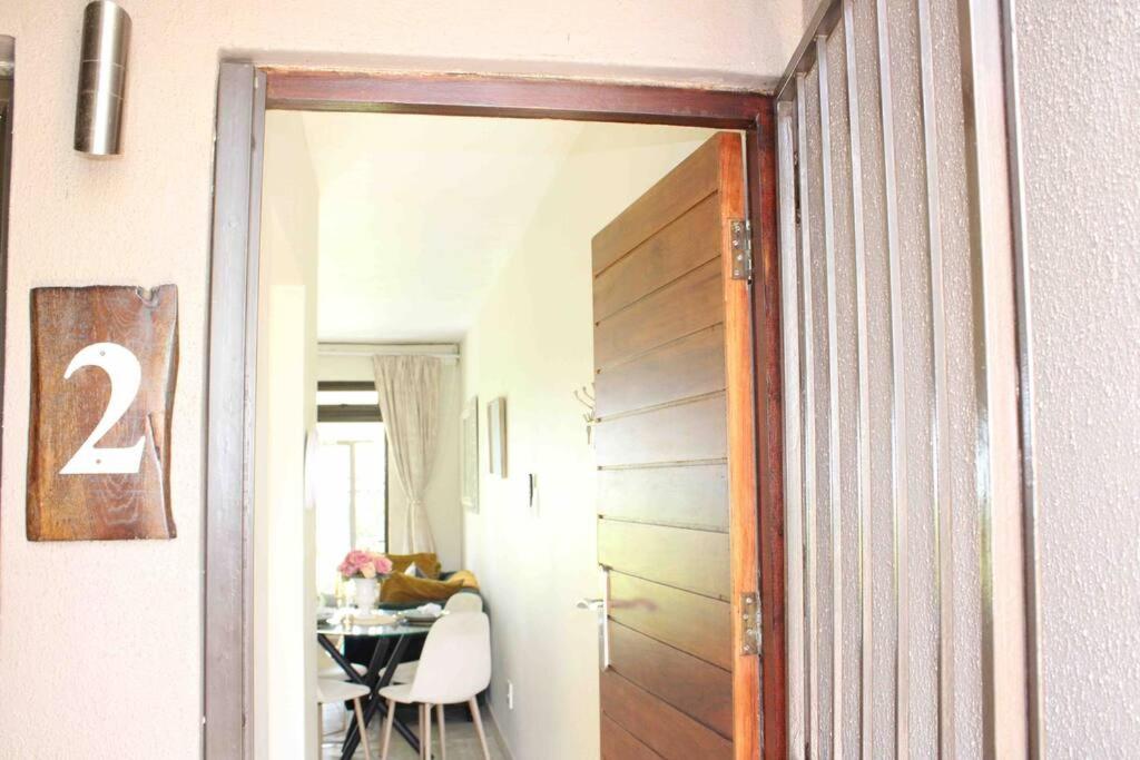 Three-Bedroom Apartment photo 2
