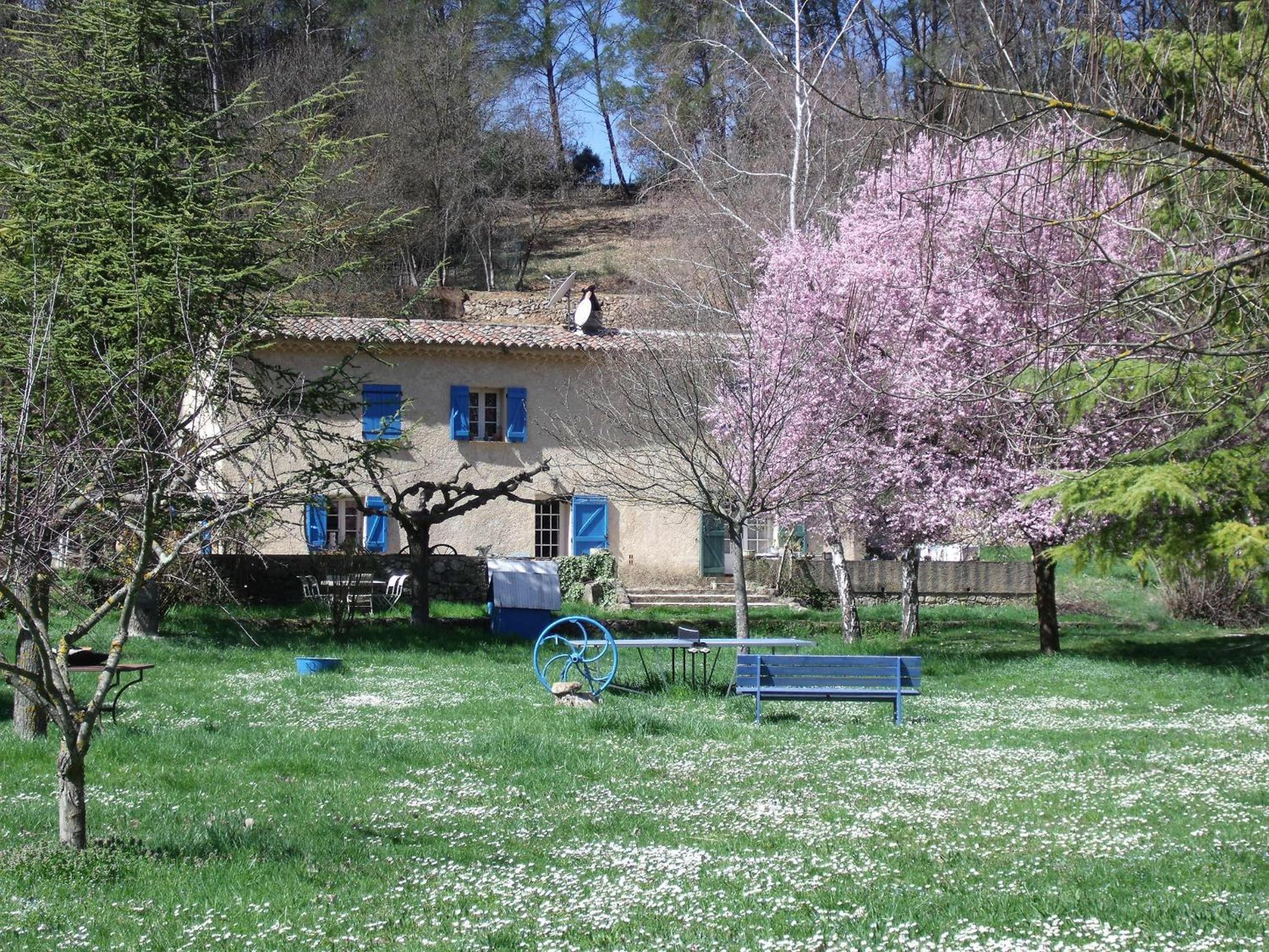Four-Bedroom Provencal house  photo 2