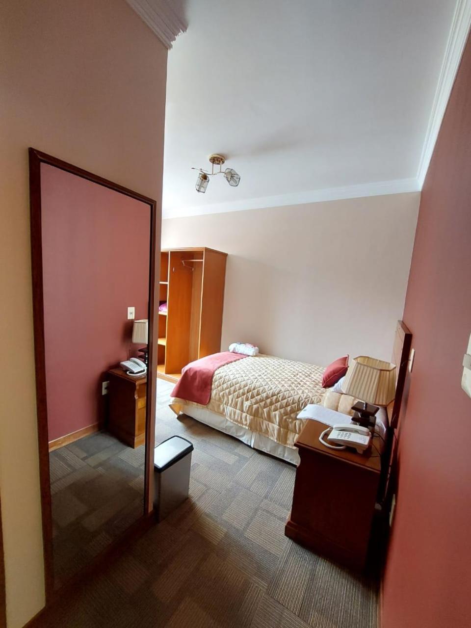 Single Room photo 1