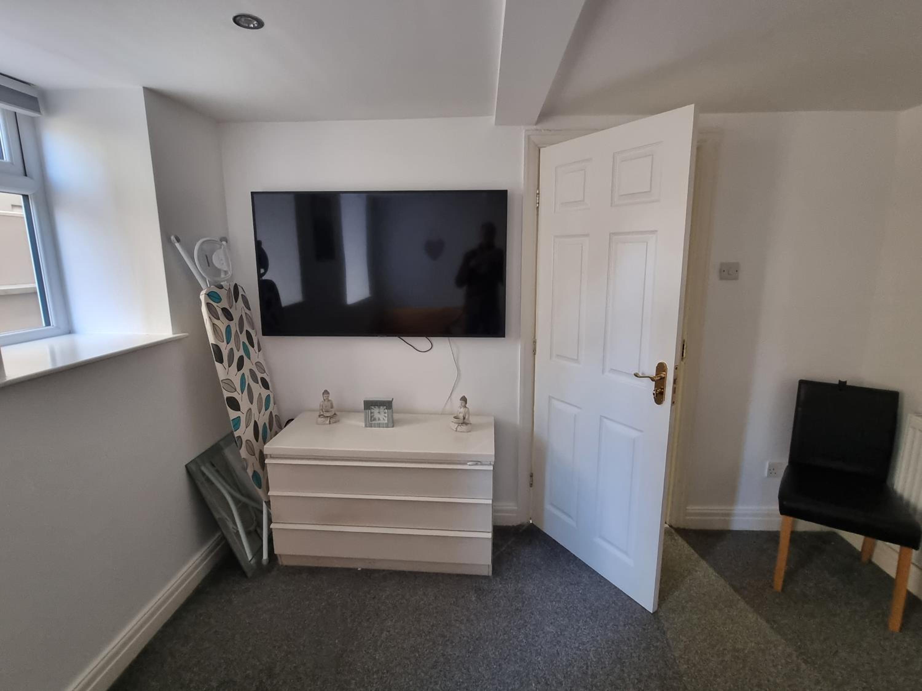 Apartment with Backyard- #1