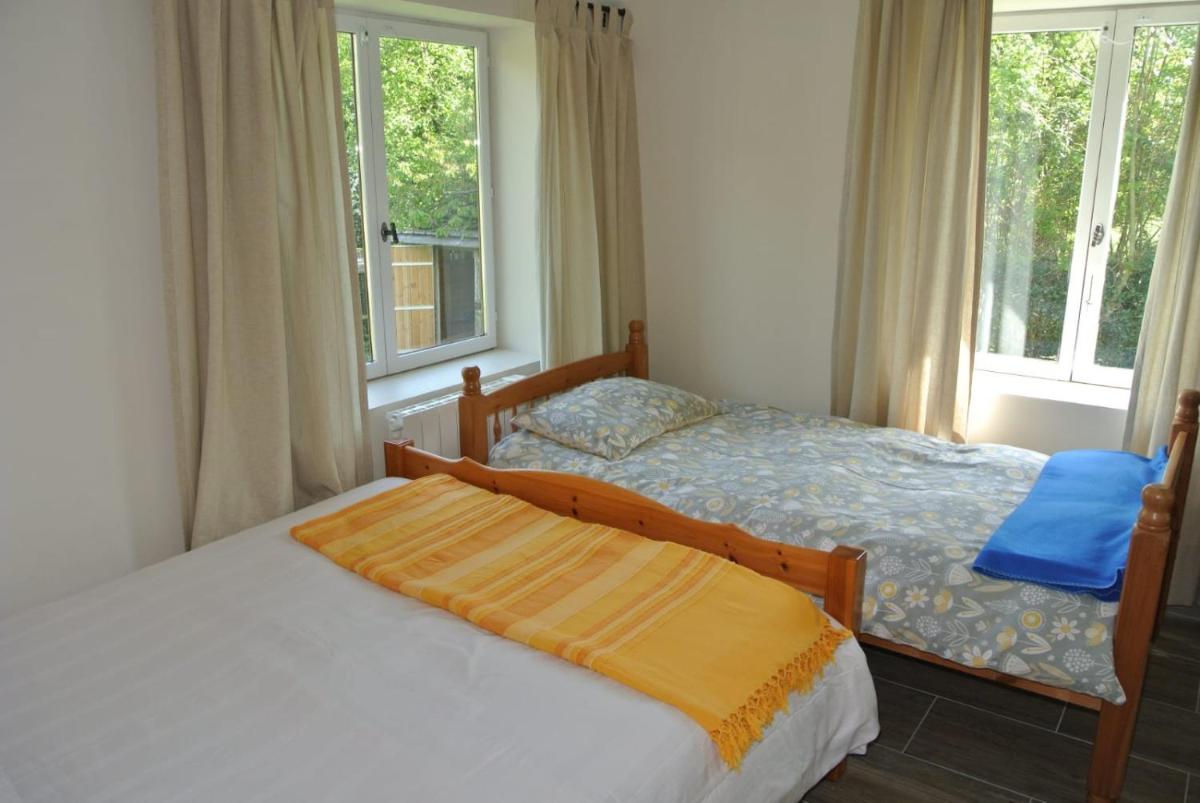 Two-Bedroom House photo 2